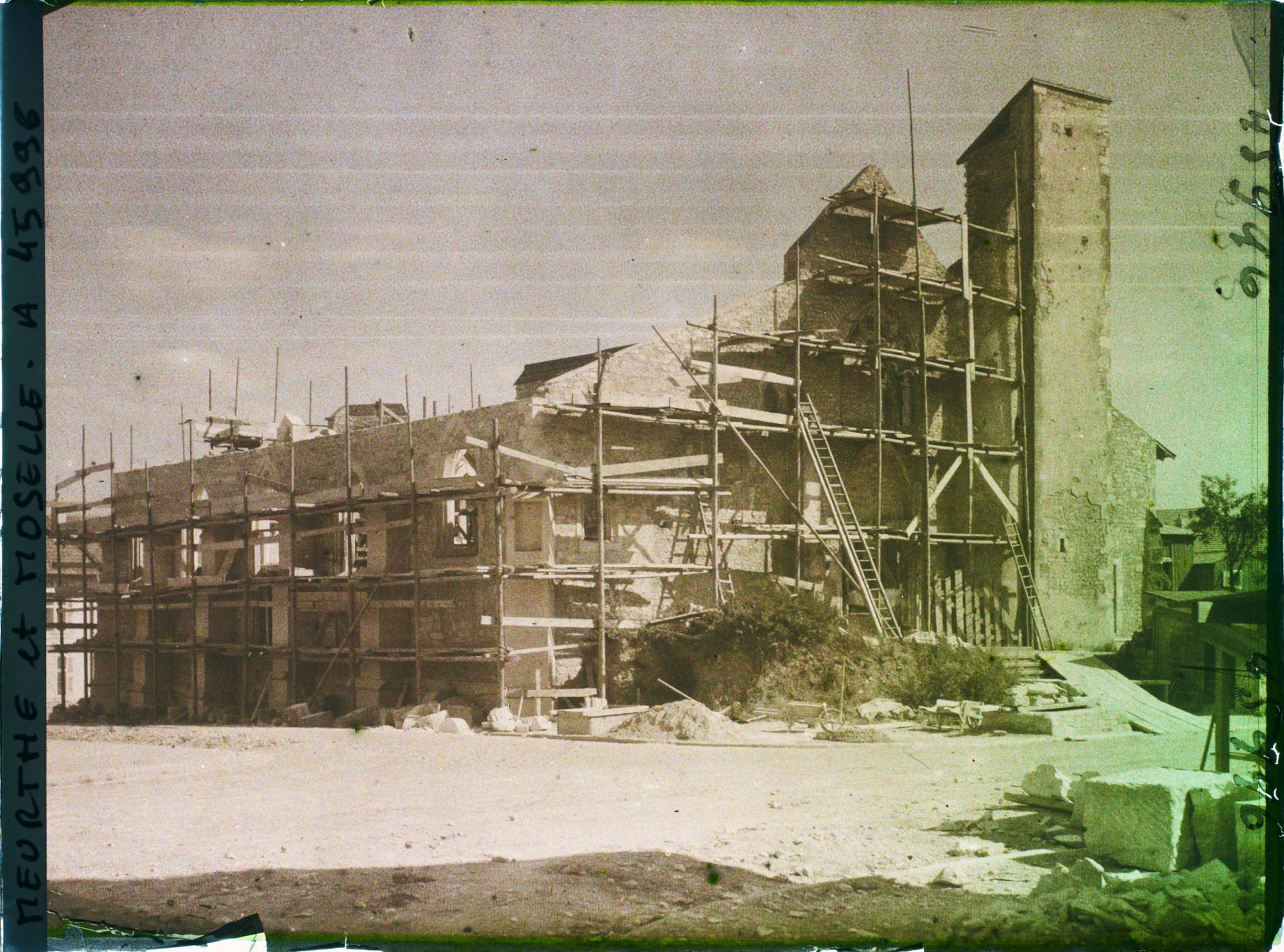 Image représentant France, Nomény, L'Eglise en reconstruction