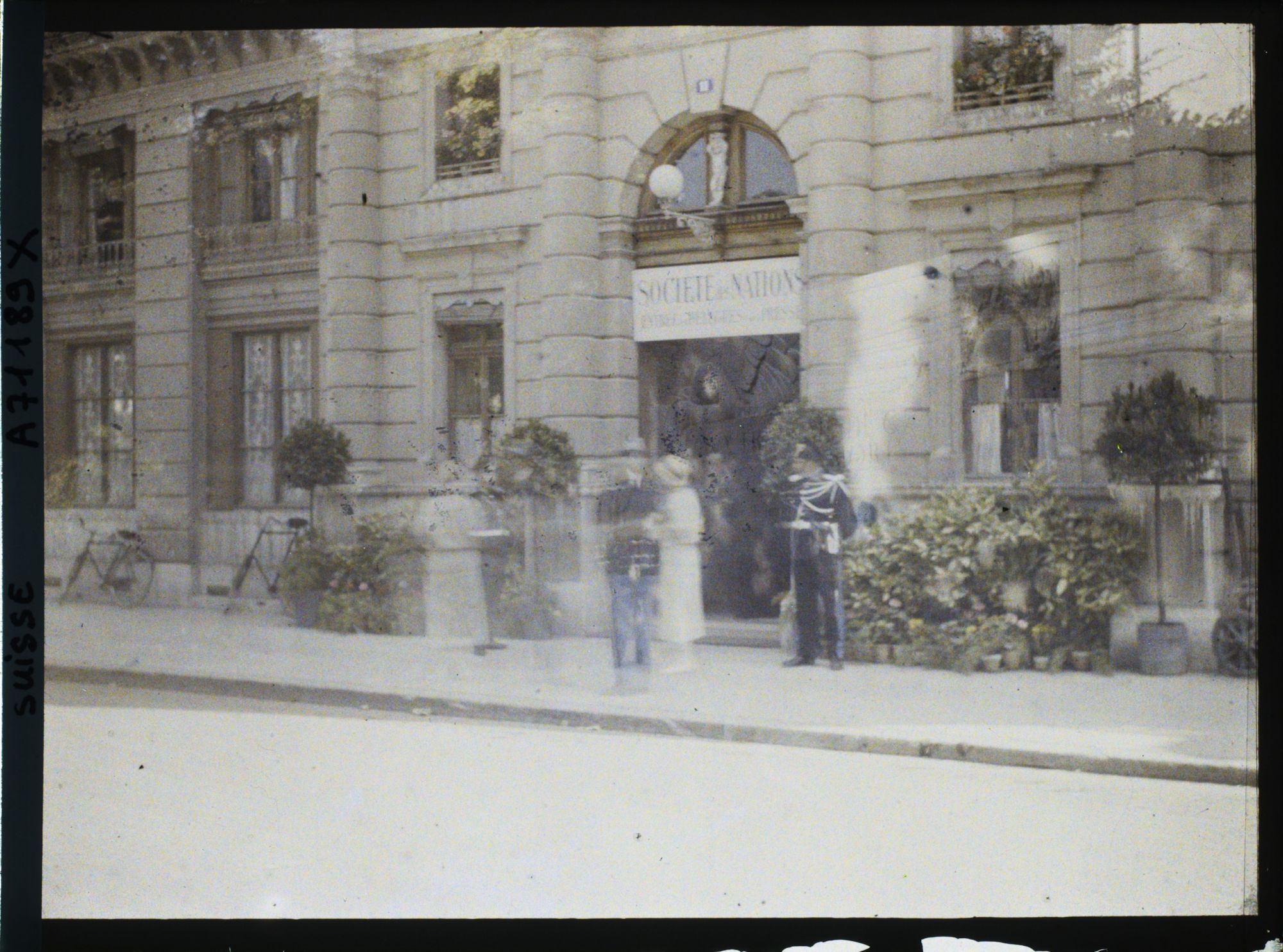 Image représentant Cinquième assemblée annuelle de la Société des Nations (SDN) à Genève. L'Hôtel Victoria