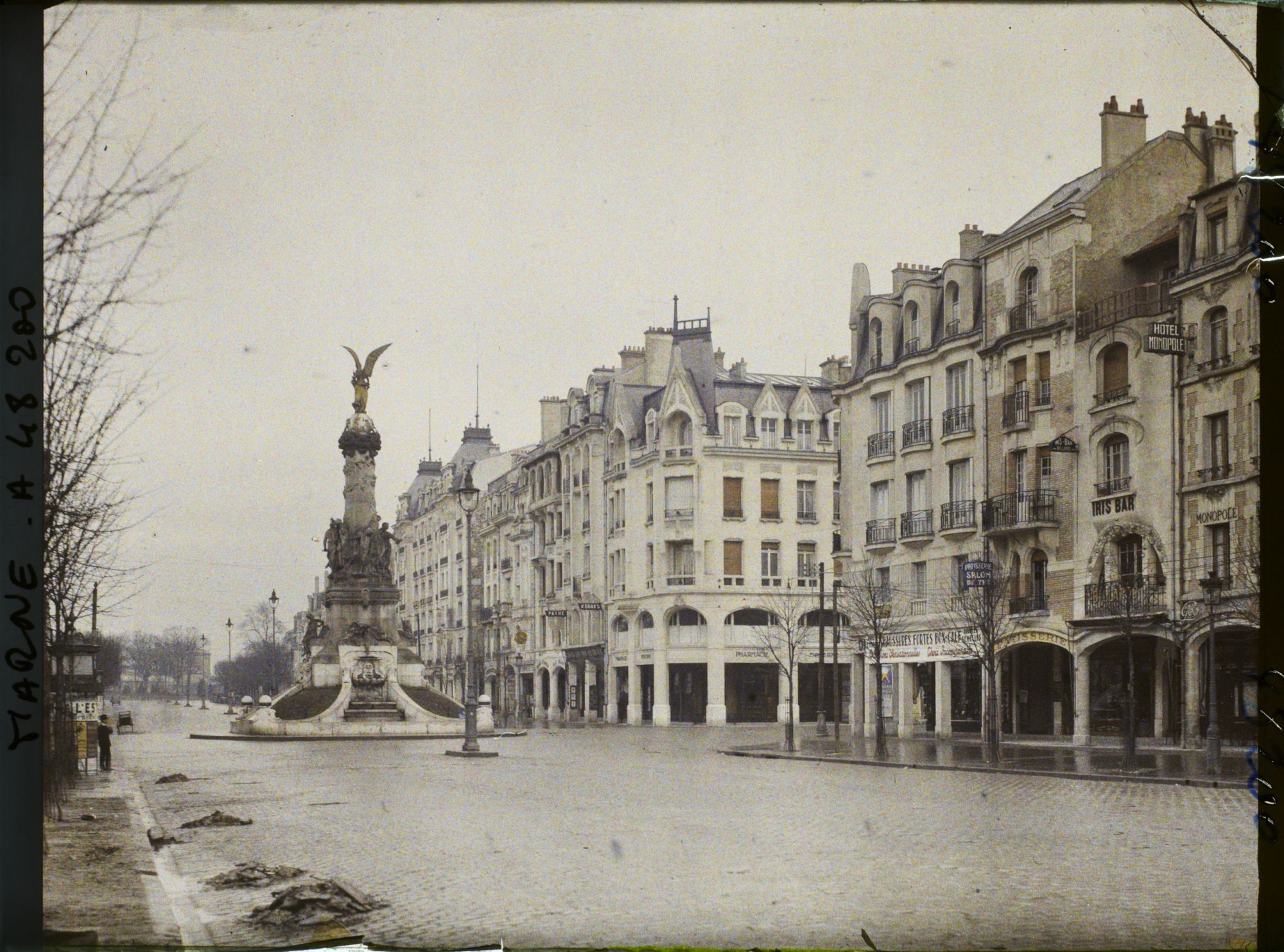 Image représentant France, Reims, Fontaine Subé, vers la rue du Cadran St Pierre