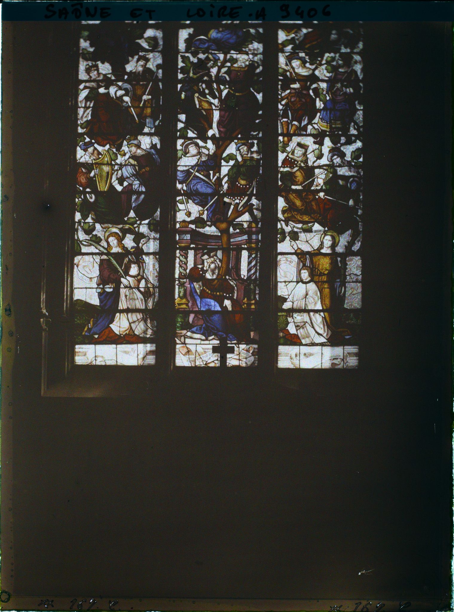 Image représentant Cathédrale Saint-Lazare, le vitrail de l'arbre de Jessé