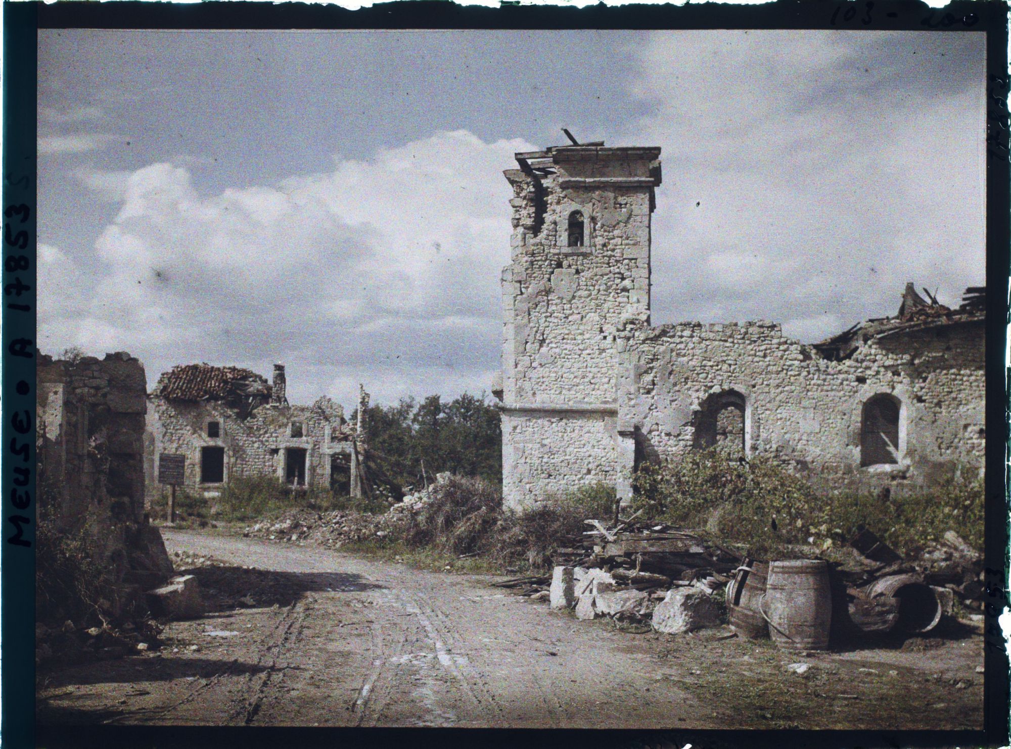 Image représentant France, Watronville, L'Eglise