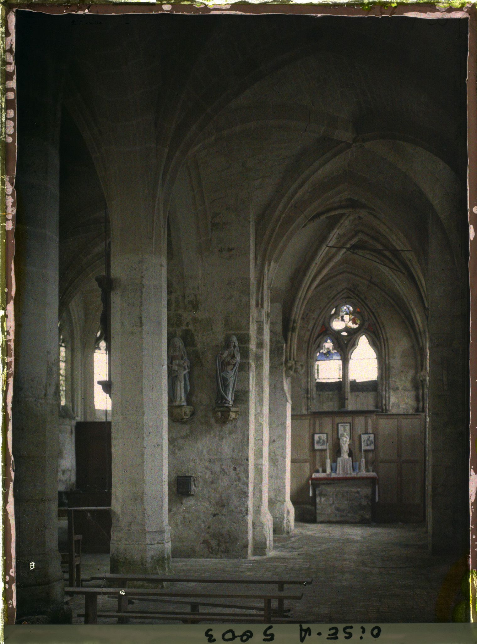 Image représentant Intérieur d'église