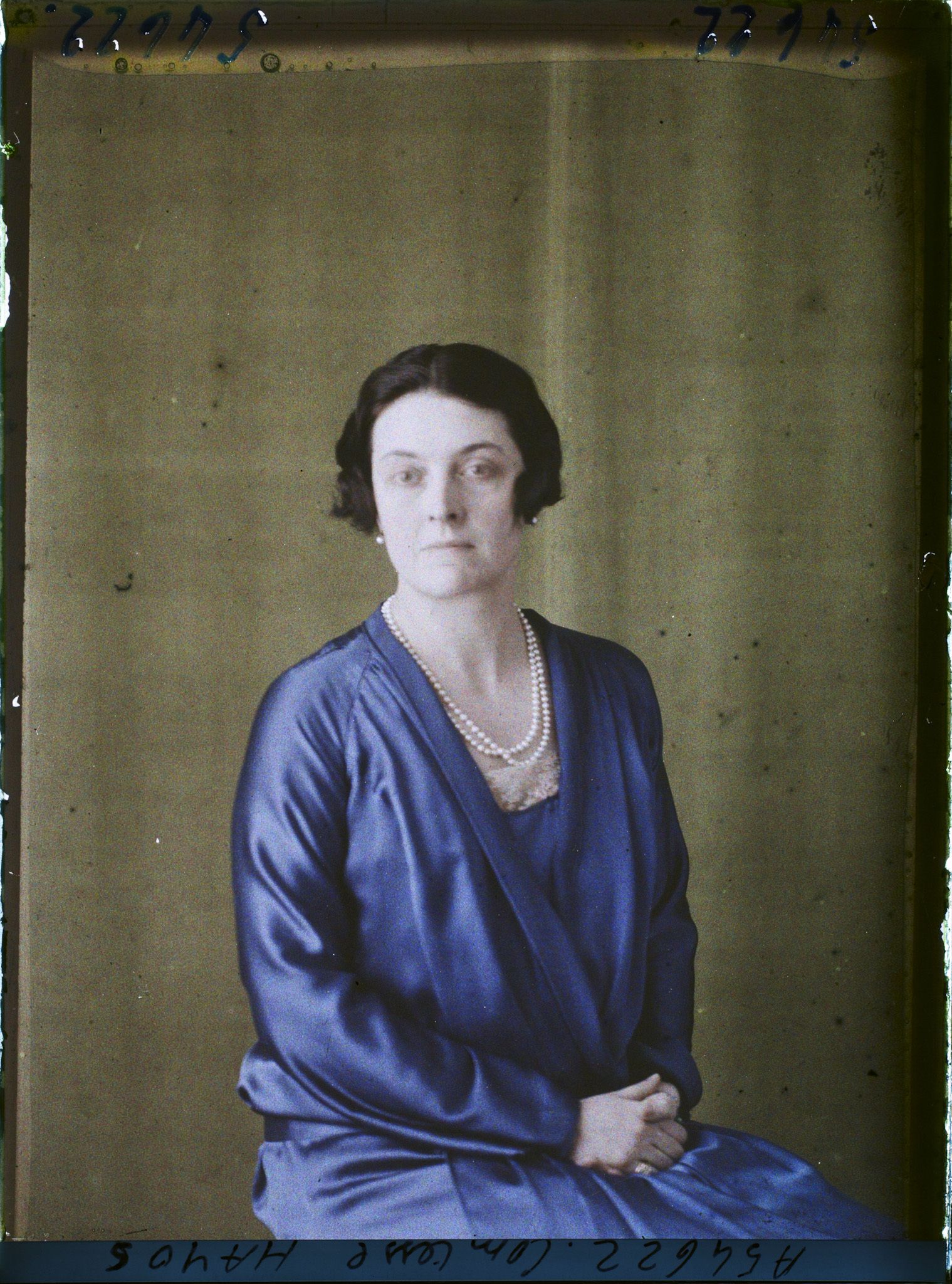 Image représentant https://musee-albert-kahn.s-museum.fr/home/NWQ2OTAwYzNmYjZlZTk1ZWQwODJmMjY4L2dlbmVyaWMtbm90aWNlLXRhYi9hdXRob3JpdHkvNjE3YTc5ZjVjZjhiODk2OGIzMzM3ZDIx/5d6900c3fb6ee95ed082f268/generic-notice-tab/authority/617a79ebcf8b8968b3336ee2 La comtesse Edmée von Hoyos