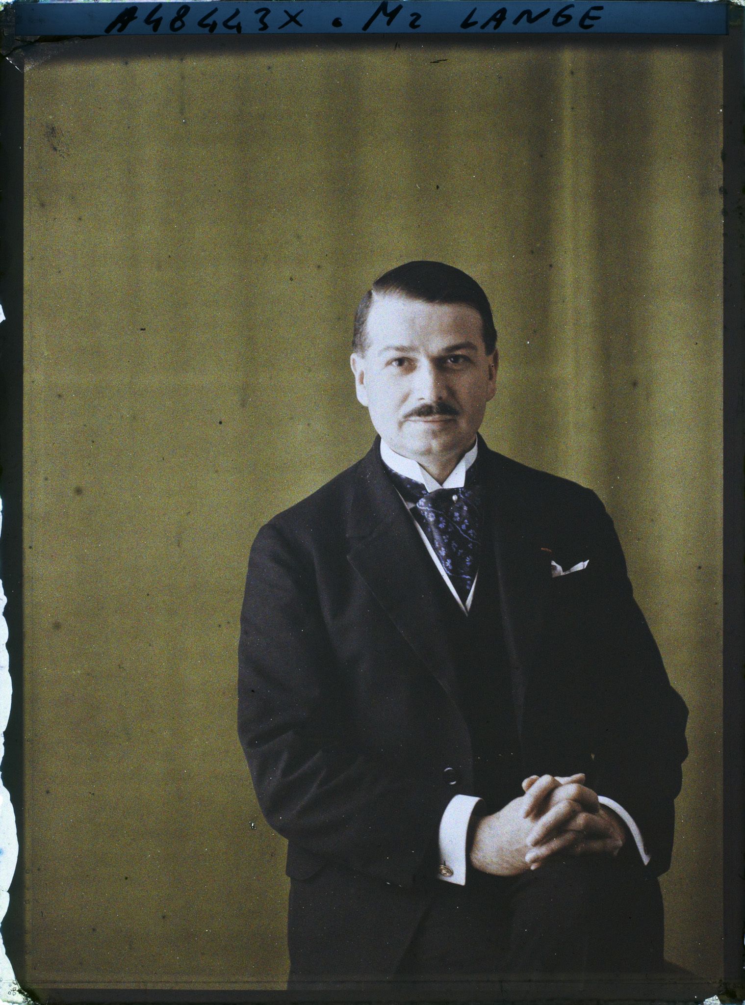 Image représentant https://musee-albert-kahn.s-museum.fr/home/NWQ2OTAwYzNmYjZlZTk1ZWQwODJmMjY4L2dlbmVyaWMtbm90aWNlLXRhYi9hdXRob3JpdHkvNjE3YTc5ZjVjZjhiODk2OGIzMzM3ZDIx/5d6900c3fb6ee95ed082f268/generic-notice-tab/authority/617a79ebcf8b8968b333711a Monsieur André Lange