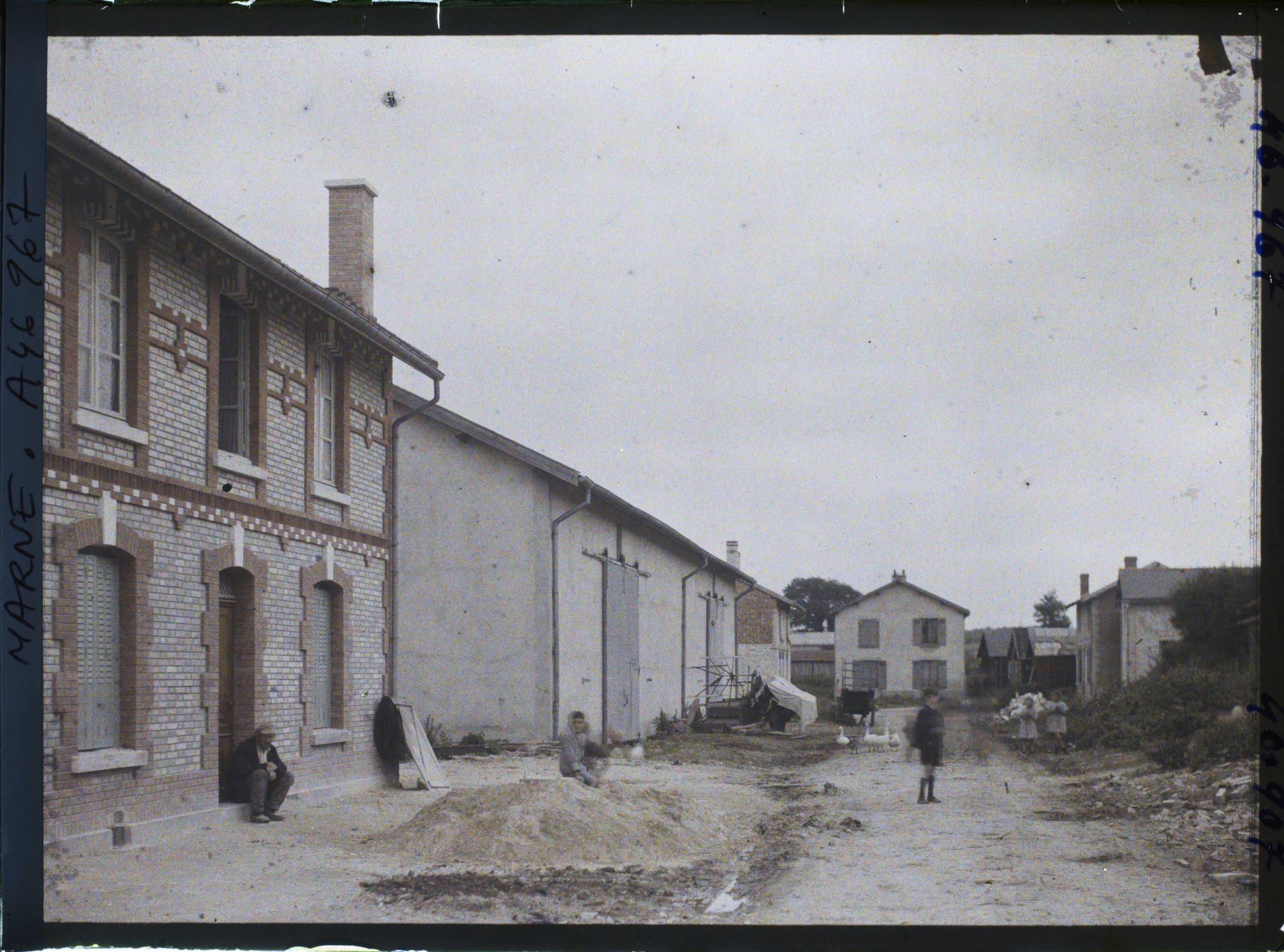 Image représentant France, Servon Marne - 263 h, Rte de St Thomas vue vers la rte d'Autry