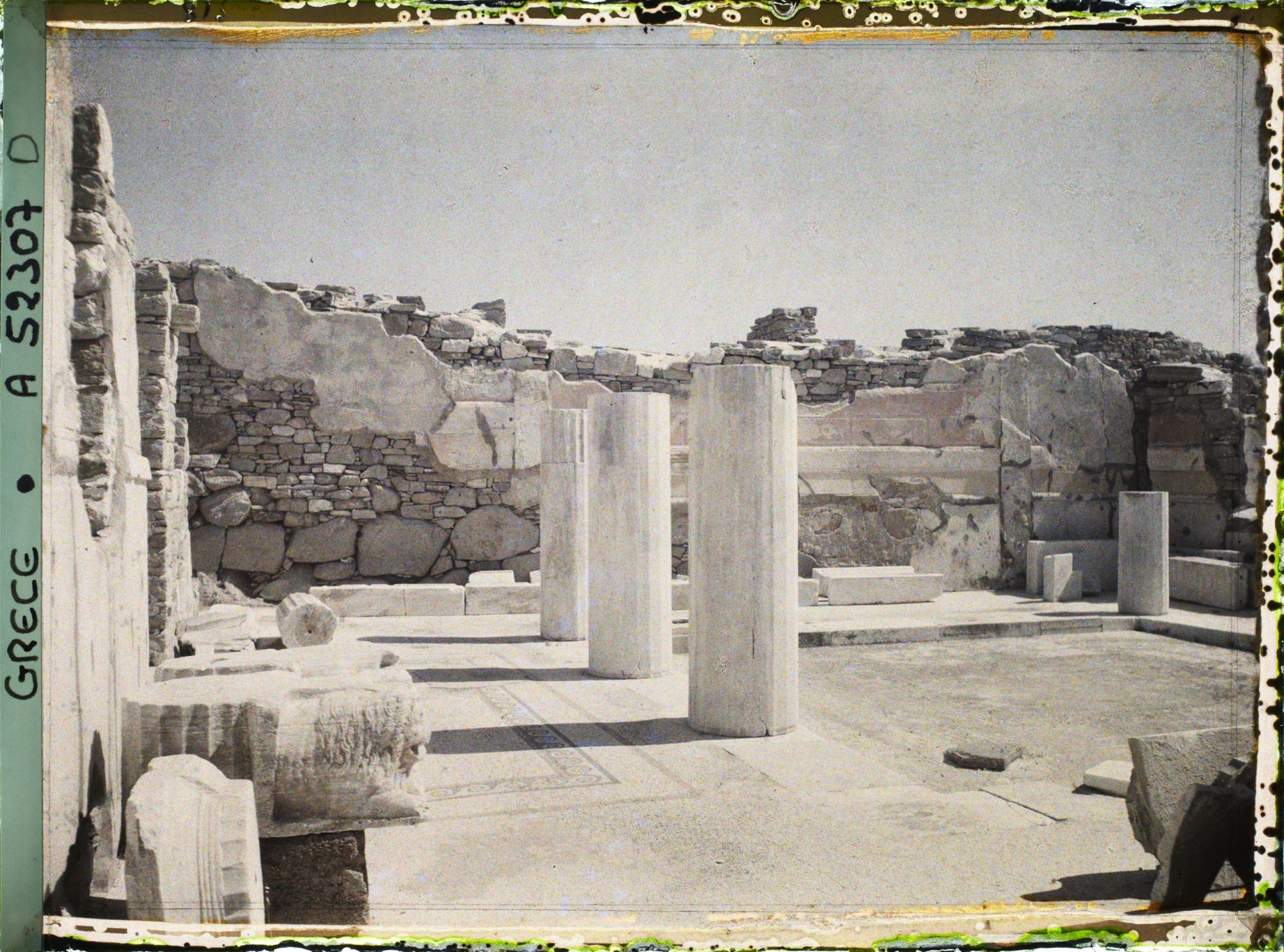 Image représentant Cour de la maison du Trident