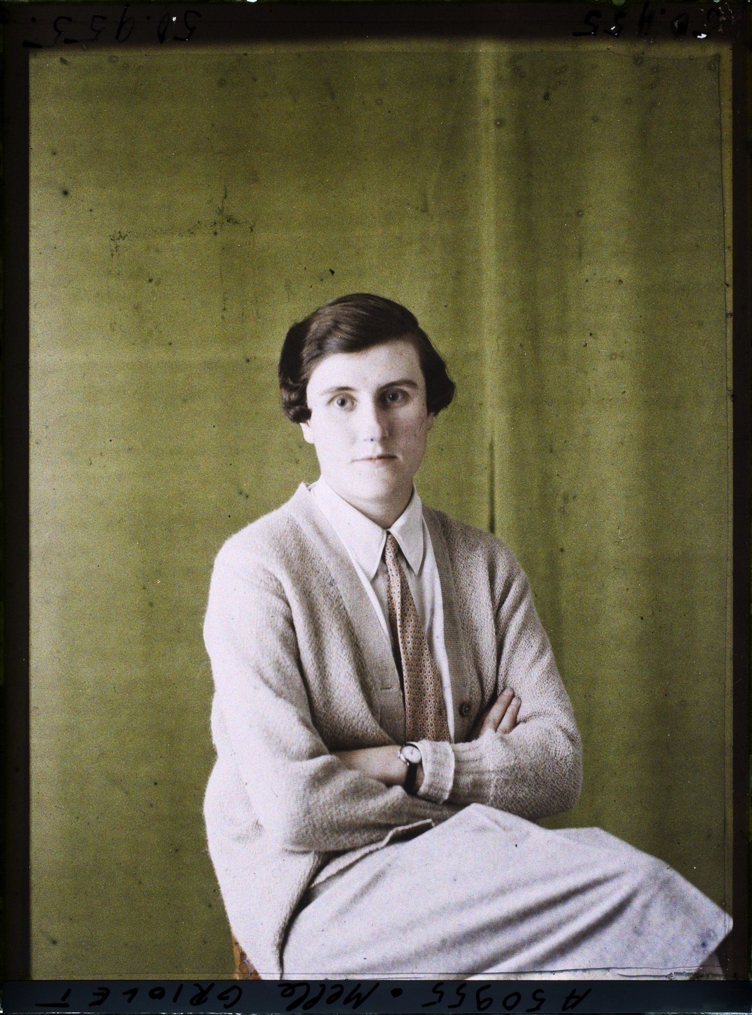 Image représentant https://musee-albert-kahn.s-museum.fr/home/NWQ2OTAwYzNmYjZlZTk1ZWQwODJmMjY4L2dlbmVyaWMtbm90aWNlLXRhYi9hdXRob3JpdHkvNjE3YTc5ZjVjZjhiODk2OGIzMzM3ZDIx/5d6900c3fb6ee95ed082f268/generic-notice-tab/authority/617a79ebcf8b8968b3336de4 Mademoiselle Griolet ou Griollet