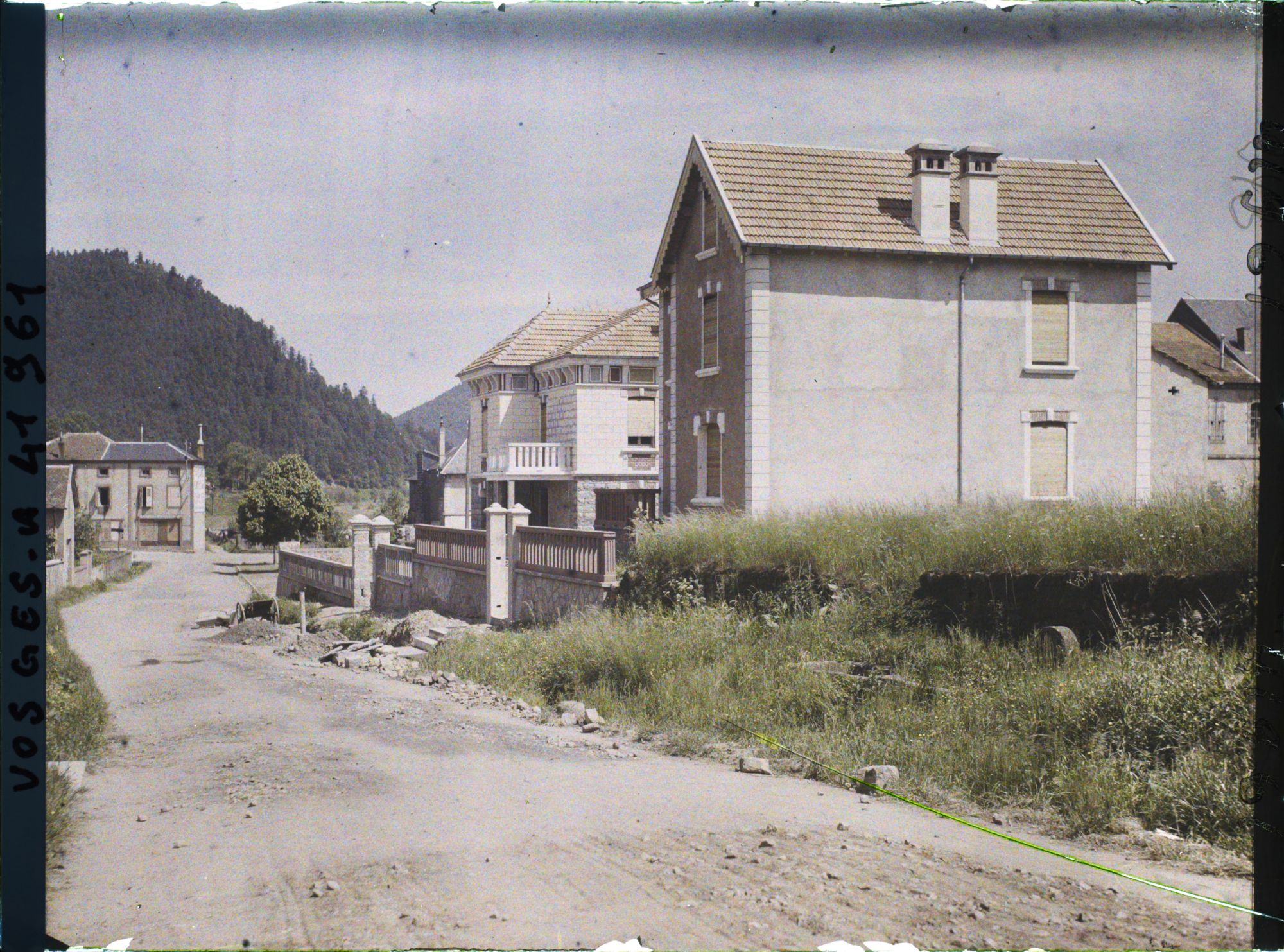 Image représentant France, Etival, Reconstructions