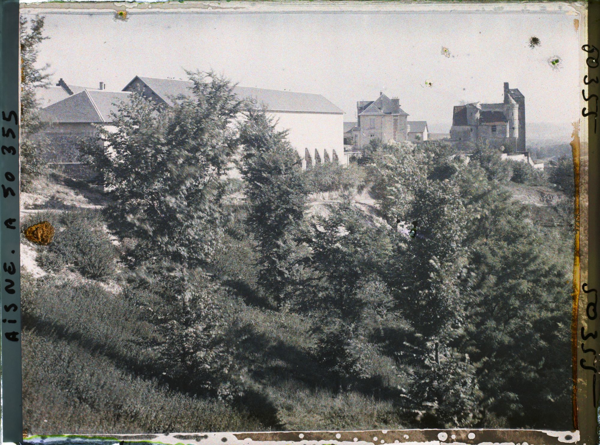 Image représentant France, Pernant, Vue s/ le Château et la ferme