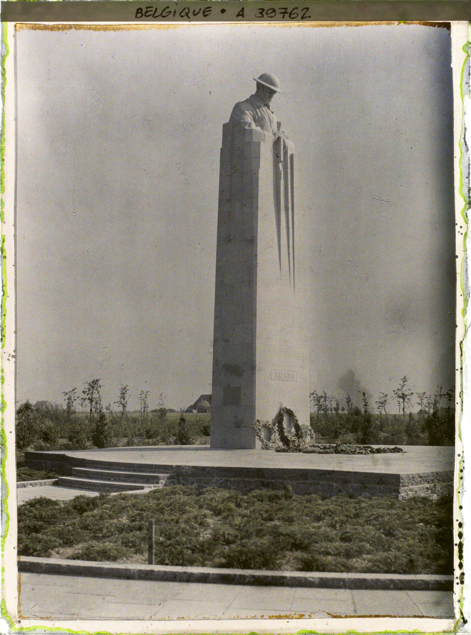 Image représentant Belgique, St Julien, Monument des Canadiens tués à l'attaque des 22, 23, 24 Avril 1915