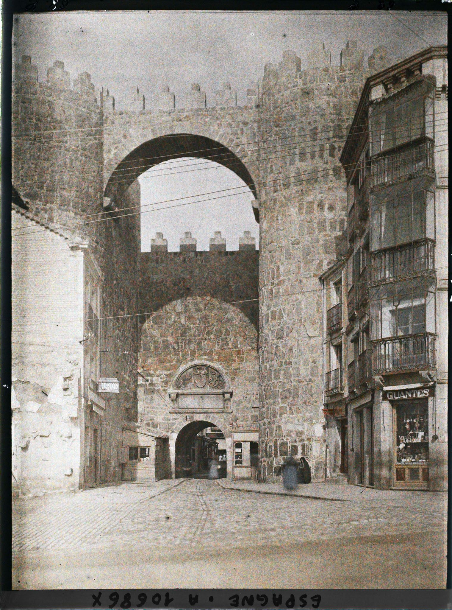 Image représentant Espagne, Avila, El Arco del Alcazar ou poste de l'Alcazar