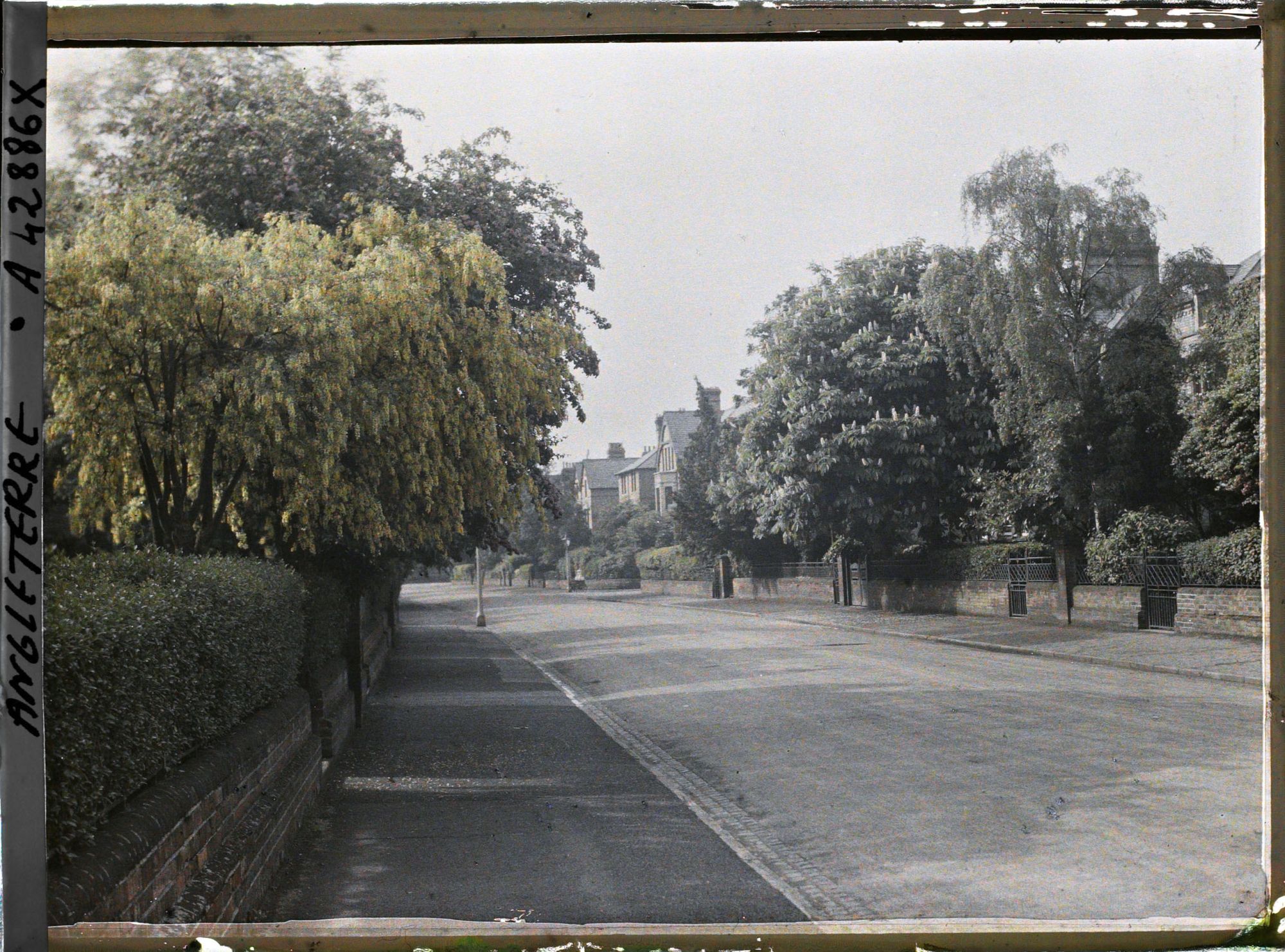 Image représentant Une vue sur Warnborough road