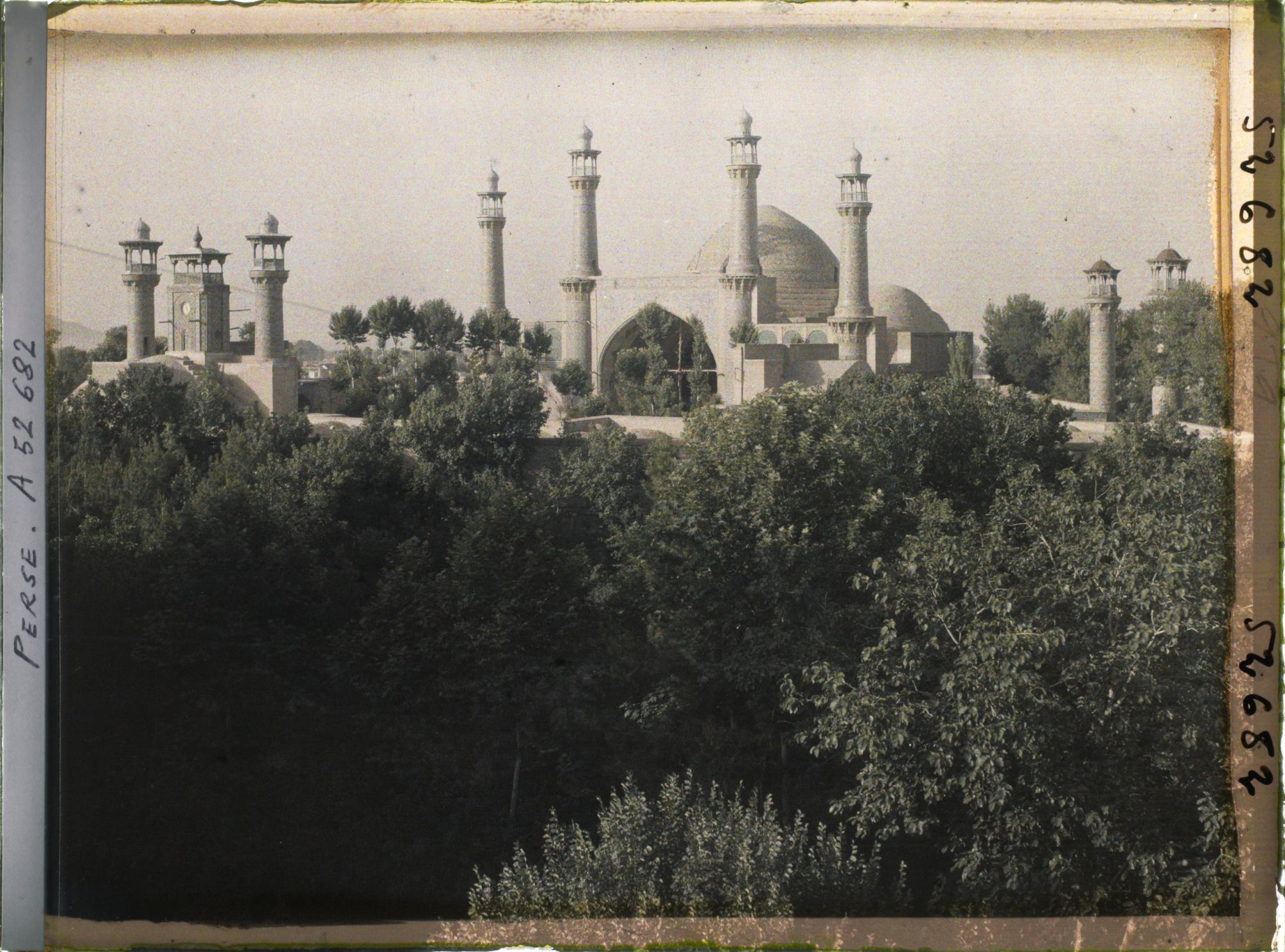 Image représentant La mosquée Sepahsalar (Madreseh e Motahari)
