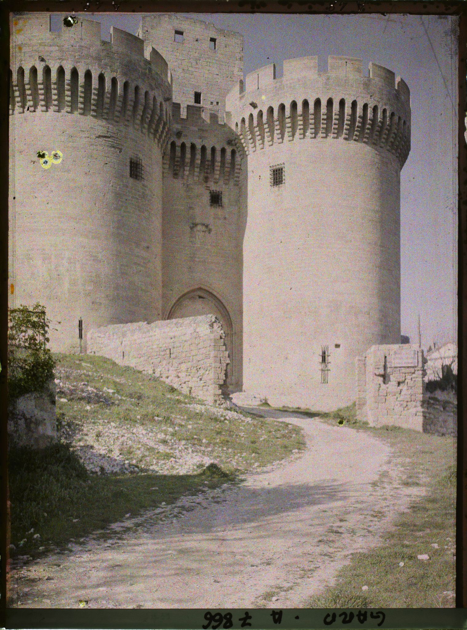 Image représentant L'entrée du fort Saint-André