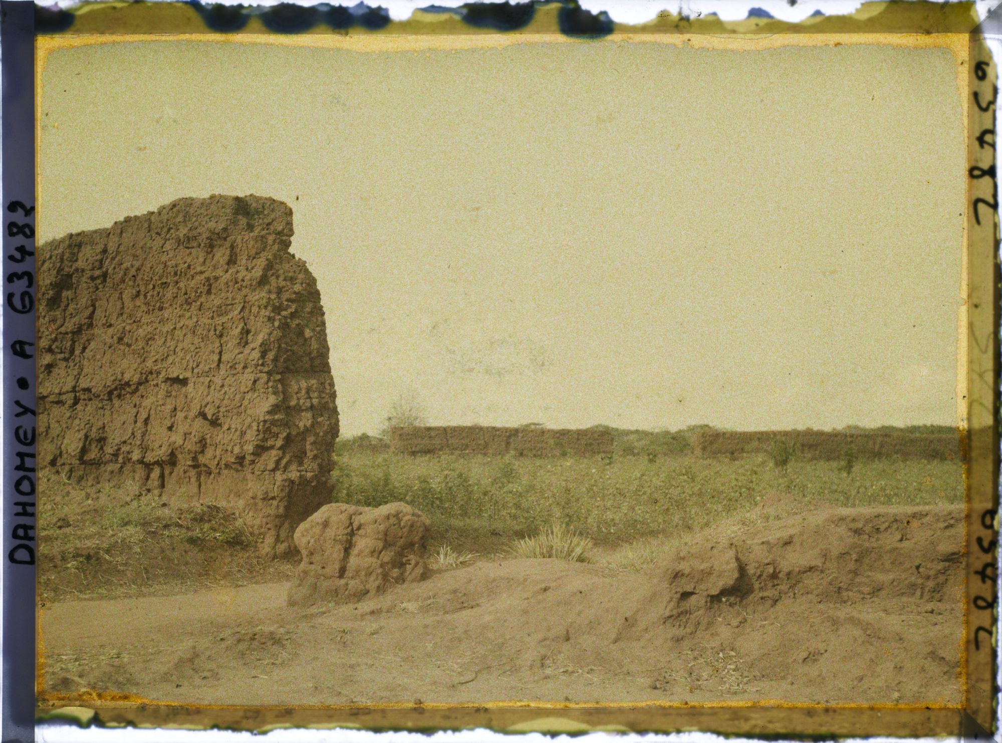 Image représentant Murailles du palais de  null Béhanzin