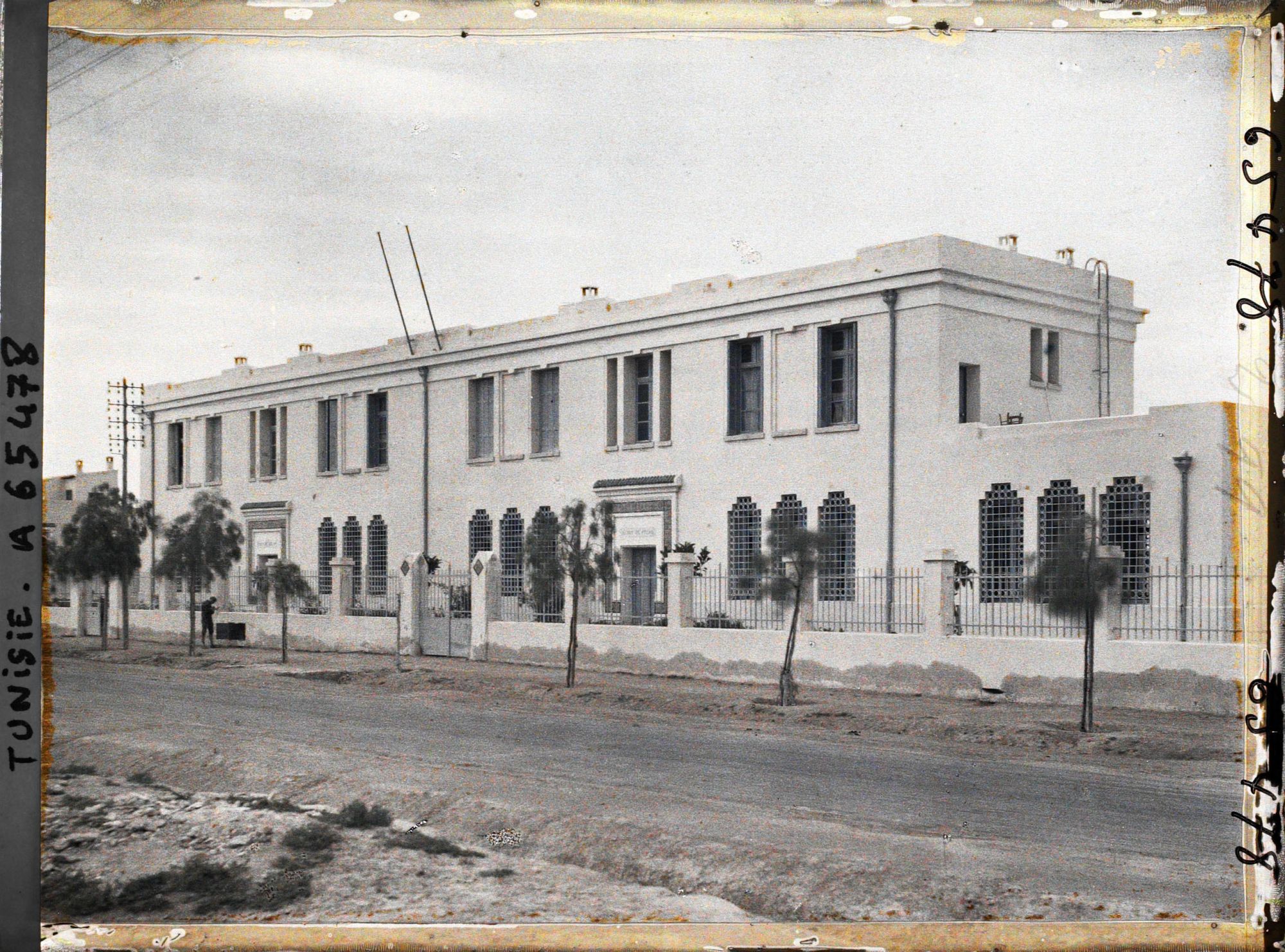 Image représentant L'école primaire du quartier de Moulinville