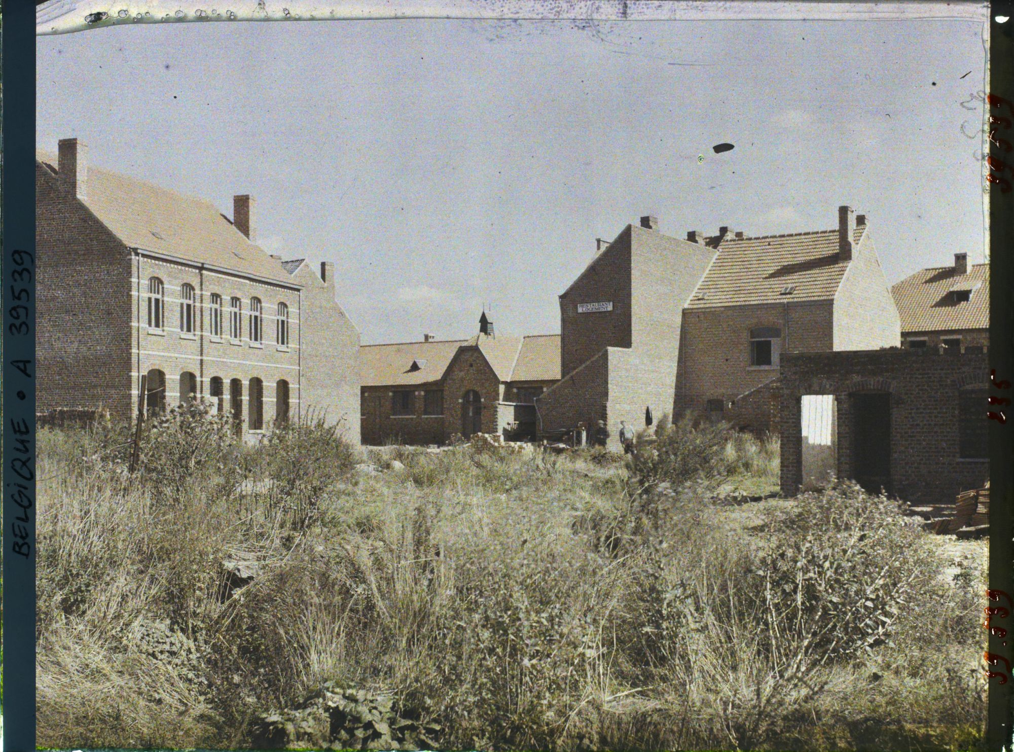 Image représentant Belgique, Messines, Groupe de Nouvelles Maisons