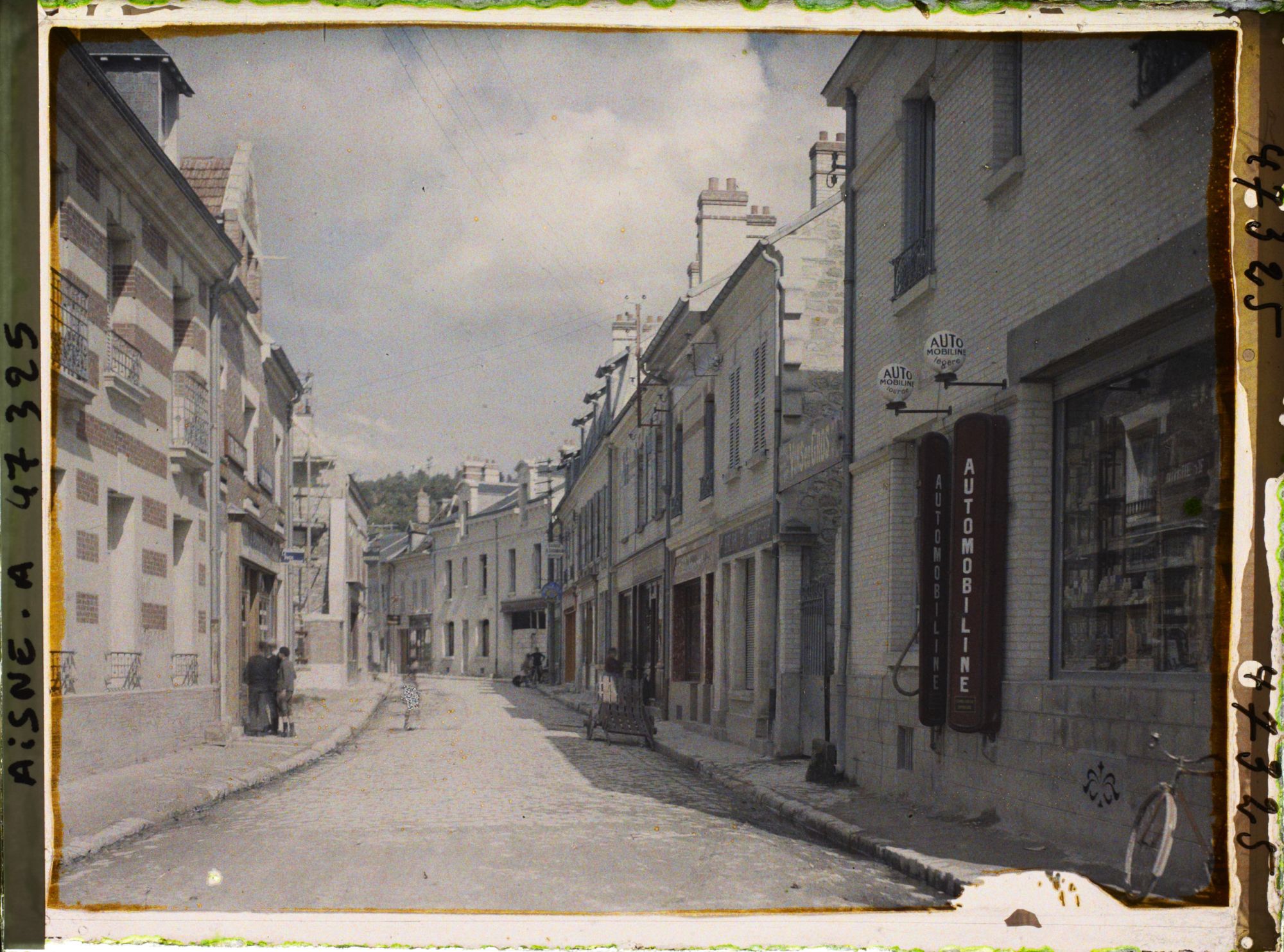 Image représentant France, Vailly, Rue Centrale