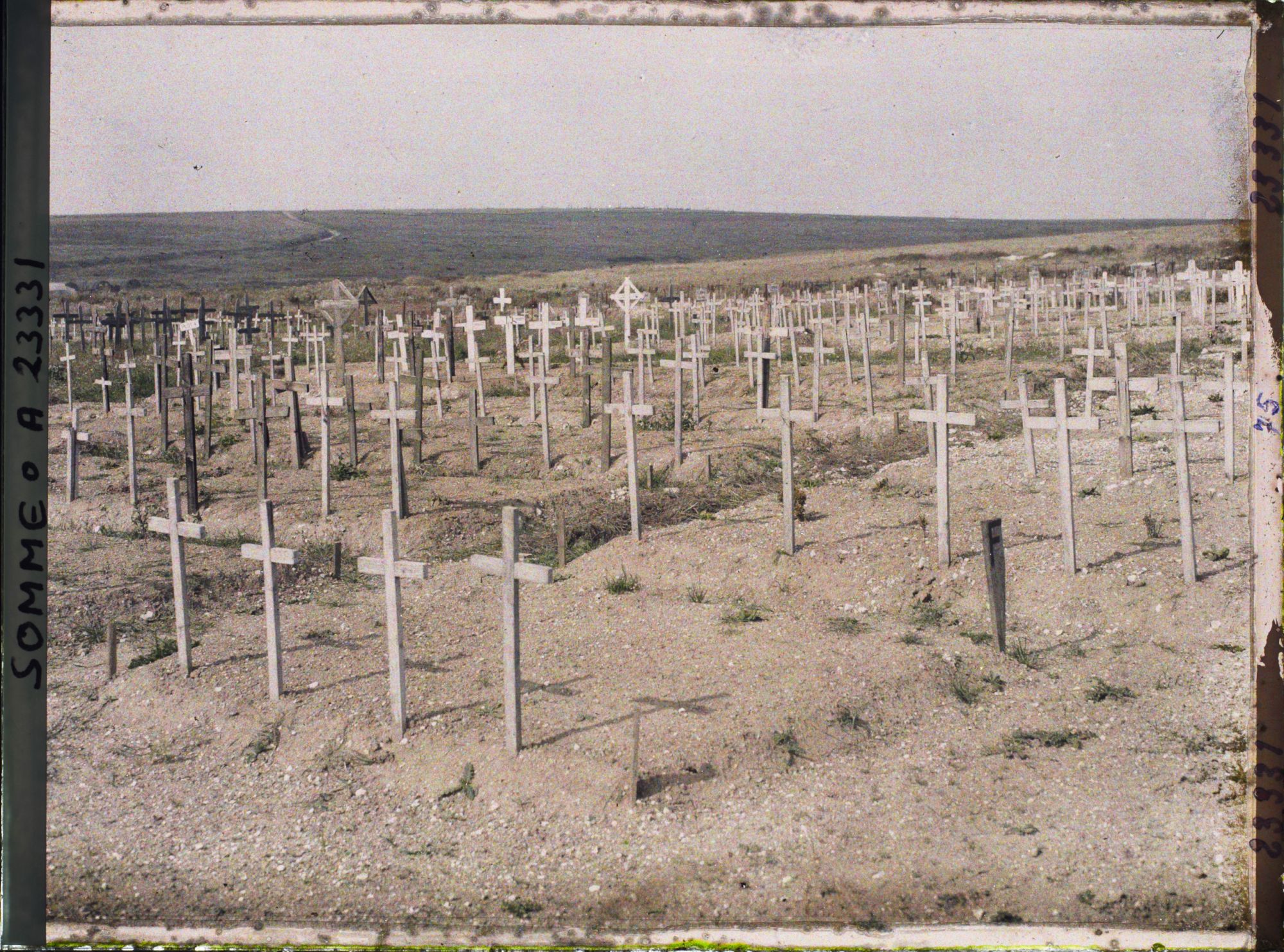 Image représentant France, Combles, Le Cimetière Militaire