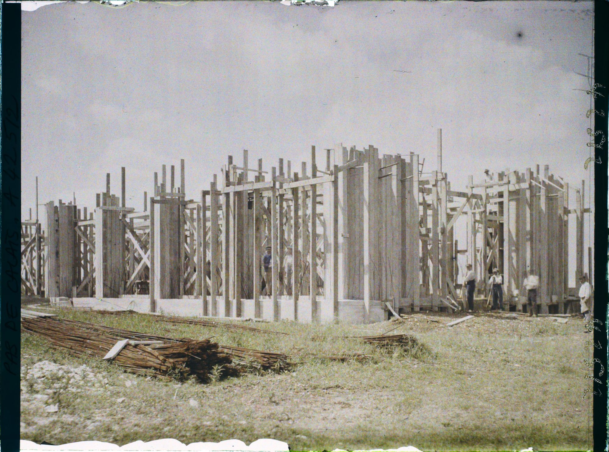 Image représentant France, Ablain-St Nazaire, La Chapelle de N.D. de L. en reconstruction