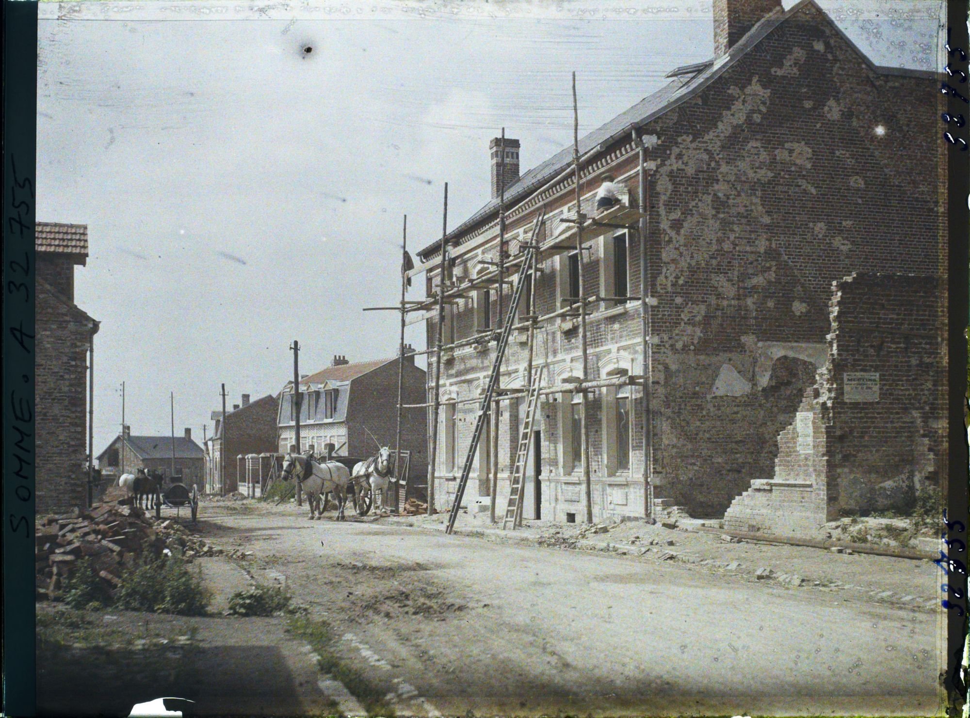 Image représentant France, Albert, Reconstructions