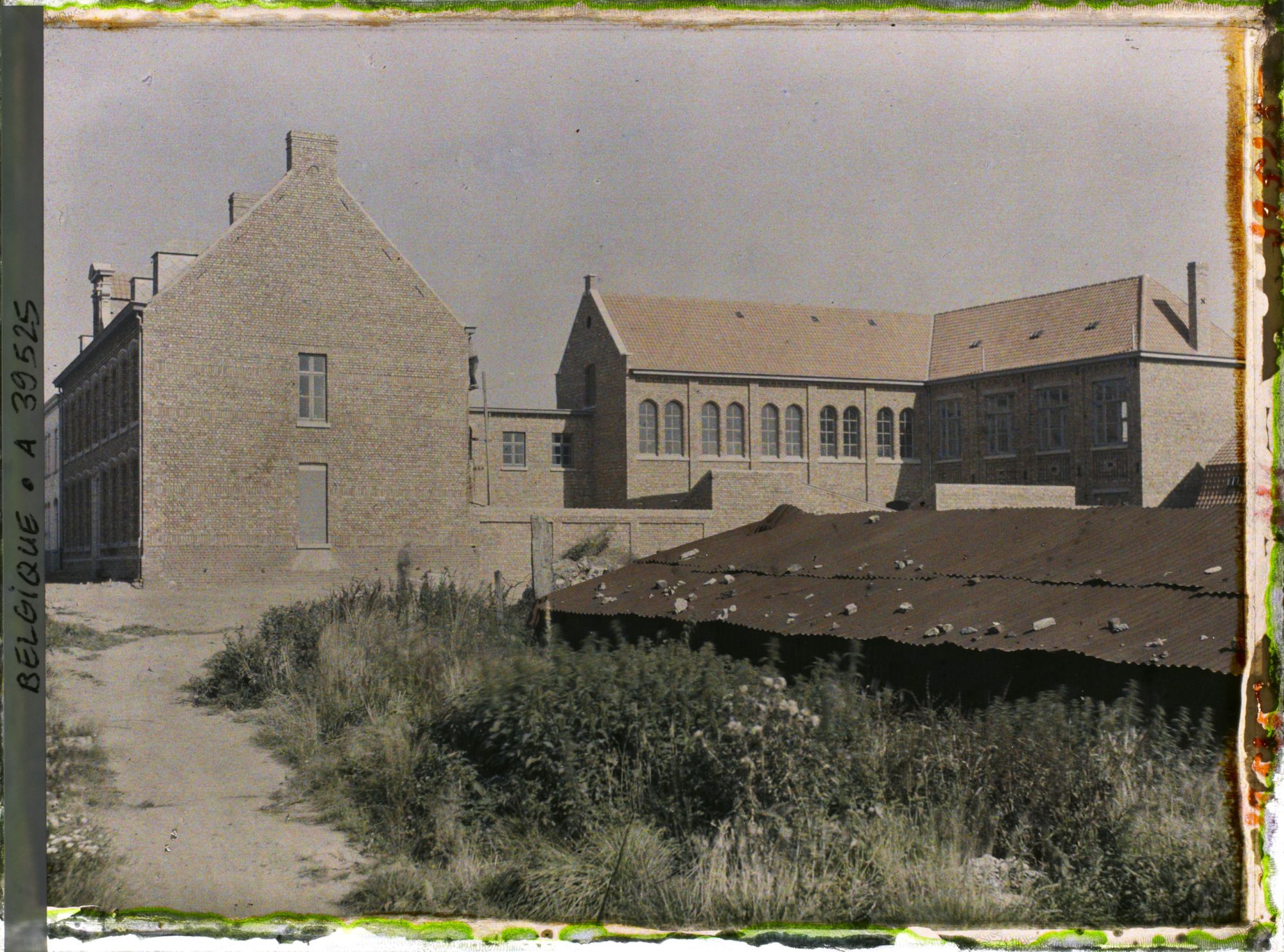 Image représentant Belgique, Messines, Nouvelle école