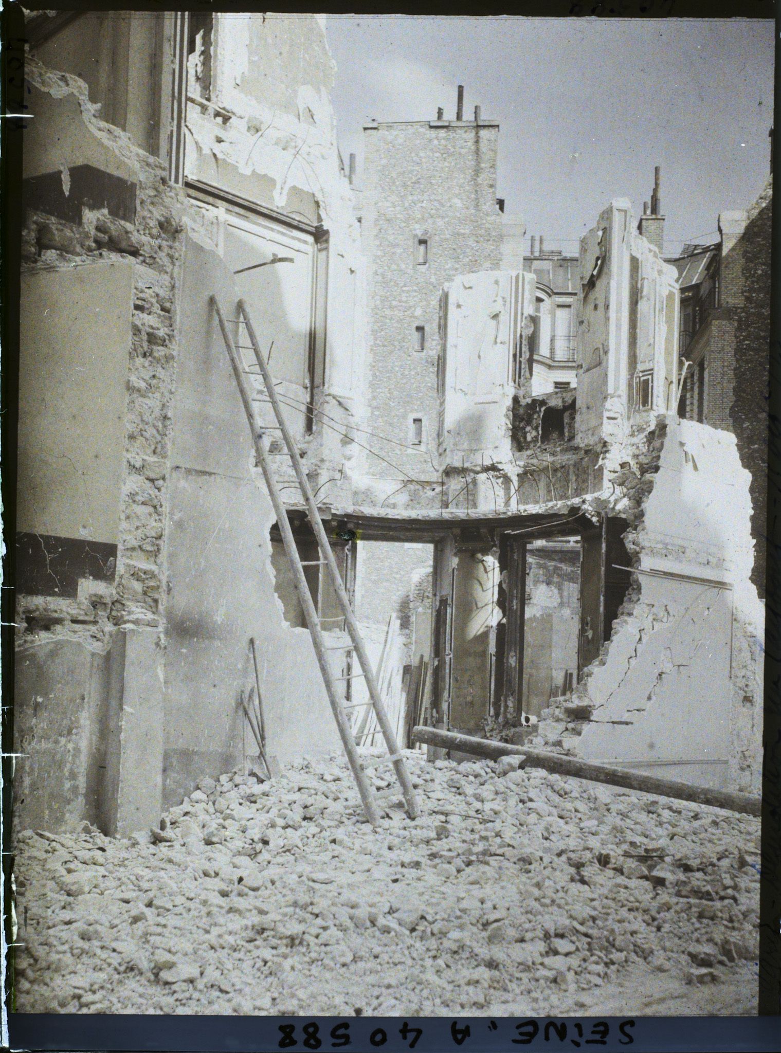 Image représentant Le prolongement du boulevard Haussmann, démolitions rue Taitbout