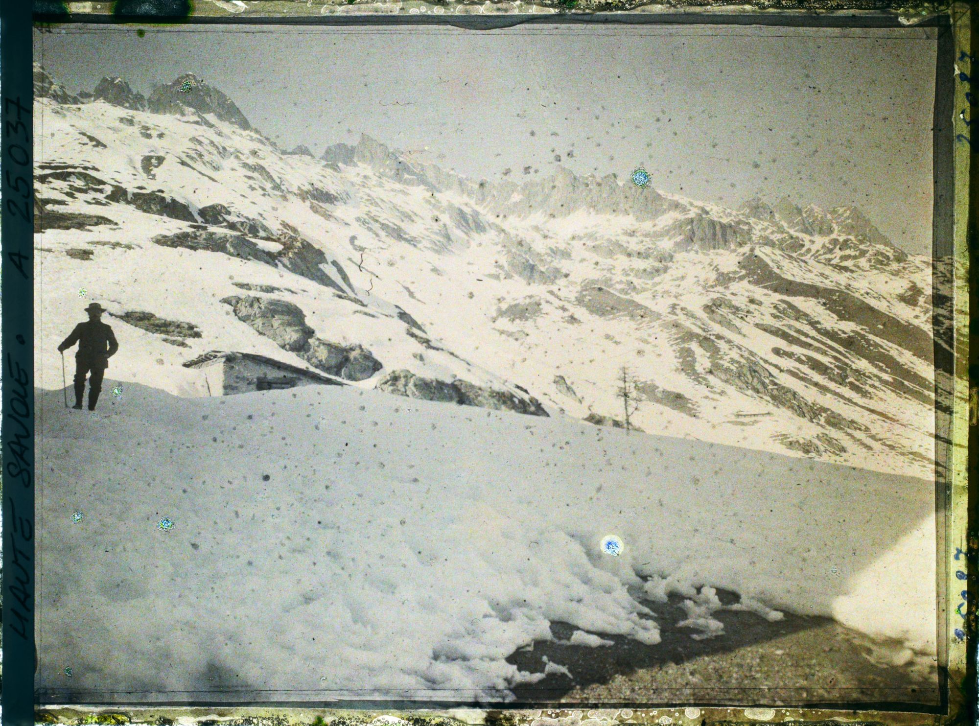 Image représentant France Les Alpes, Vue prise de la Flégère. Chaine des Aiguille Rouges ; aiguille de la Floria, les aiguilles Crochues, le Belvédère, aige des Chamois, aige de la Persévérance et aige Orientale