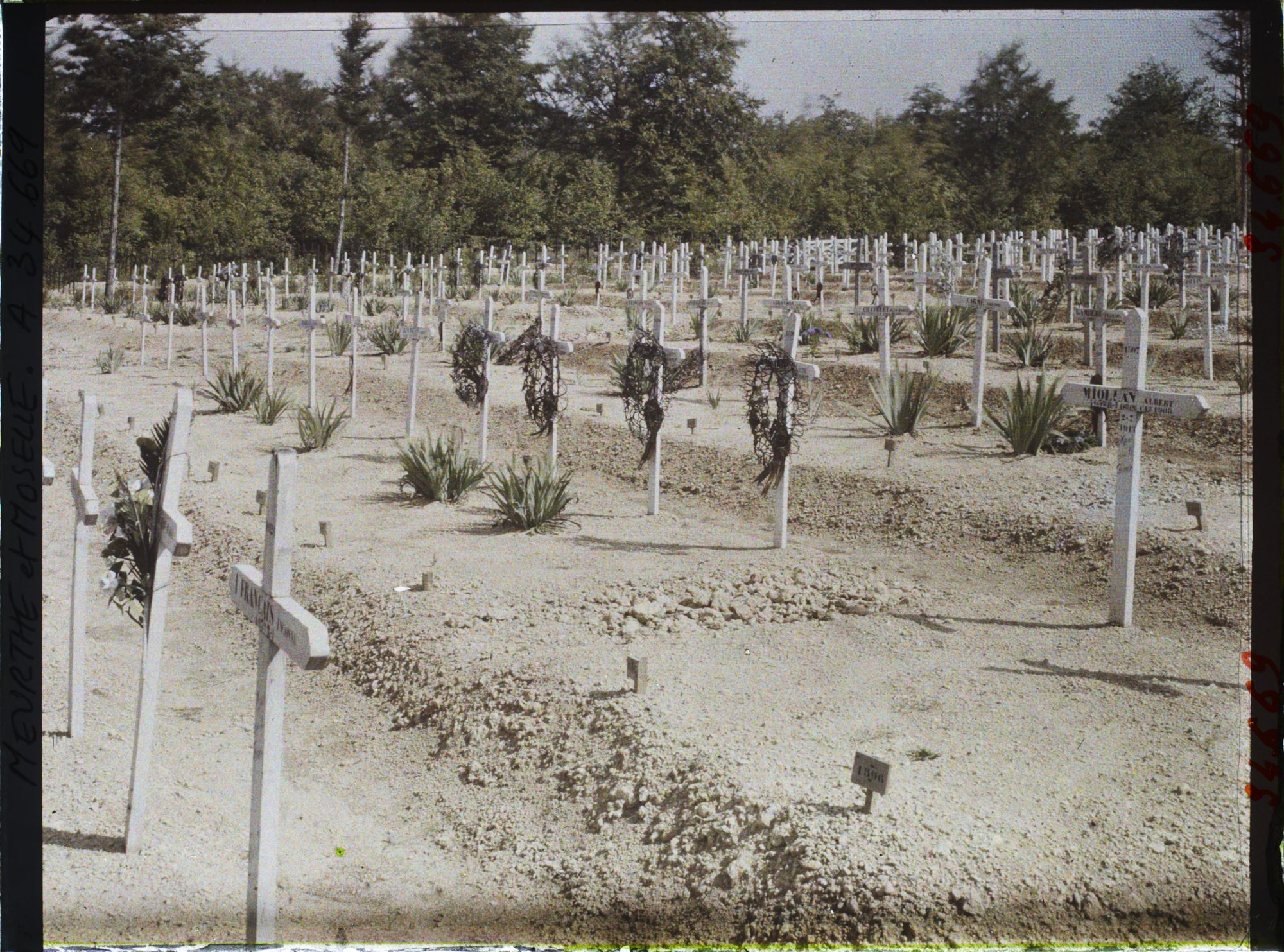 Image représentant France, Flirey, Le Cimetière Français autre aspect