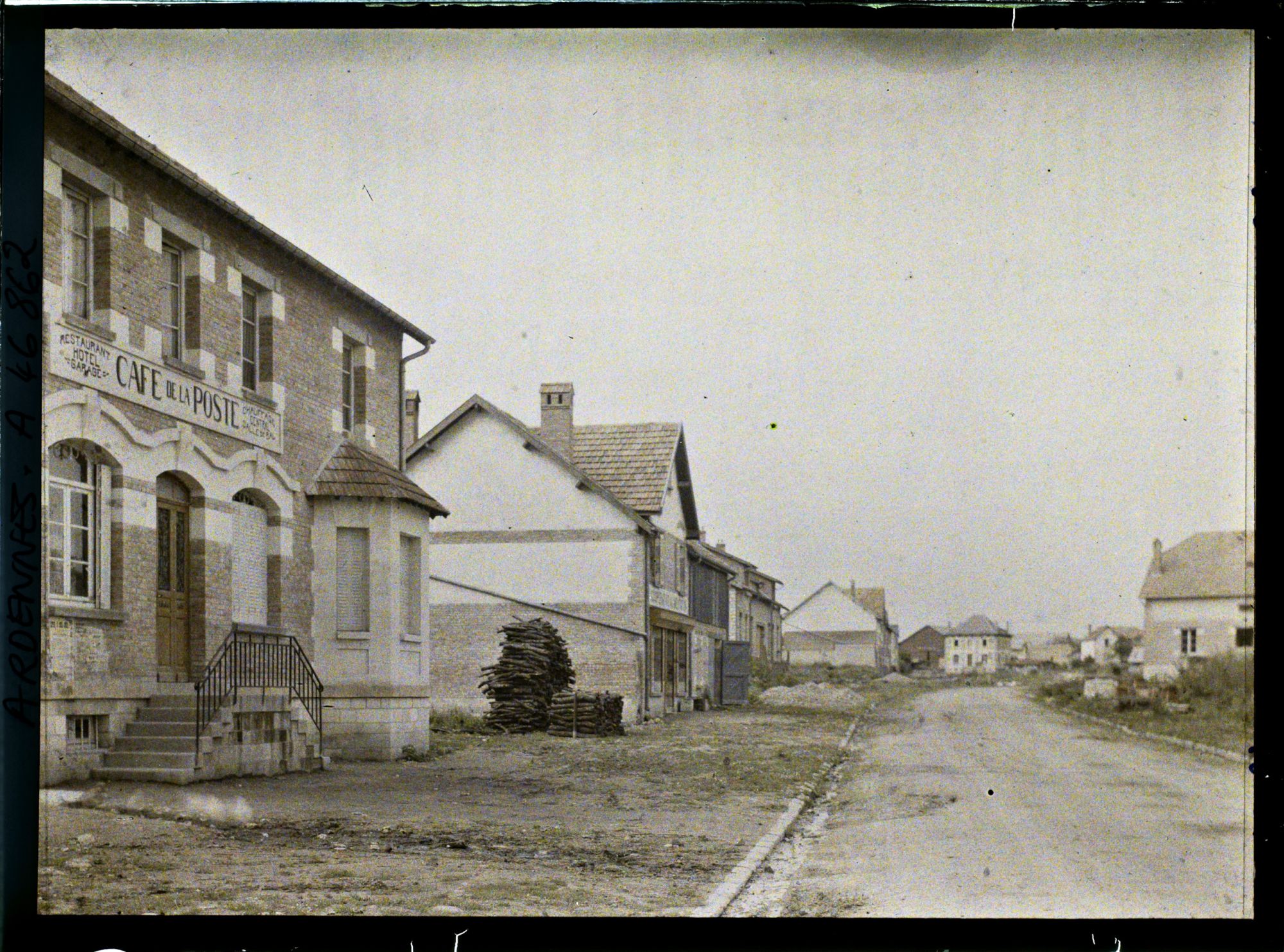 Image représentant France, Challerange Hte 380 h, Vue du Bourg