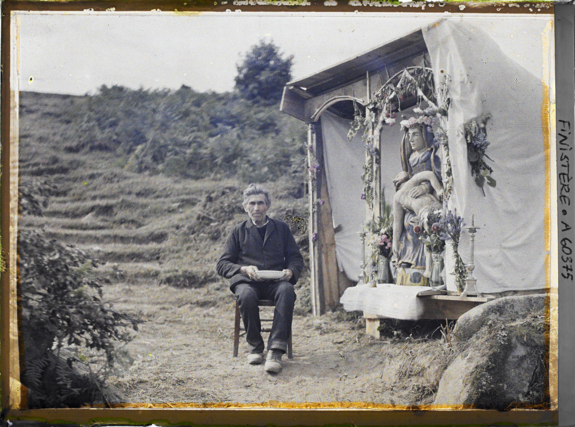Image représentant Le reposoir de Notre-Dame de Pitié sur le parcours de la Grande Troménie