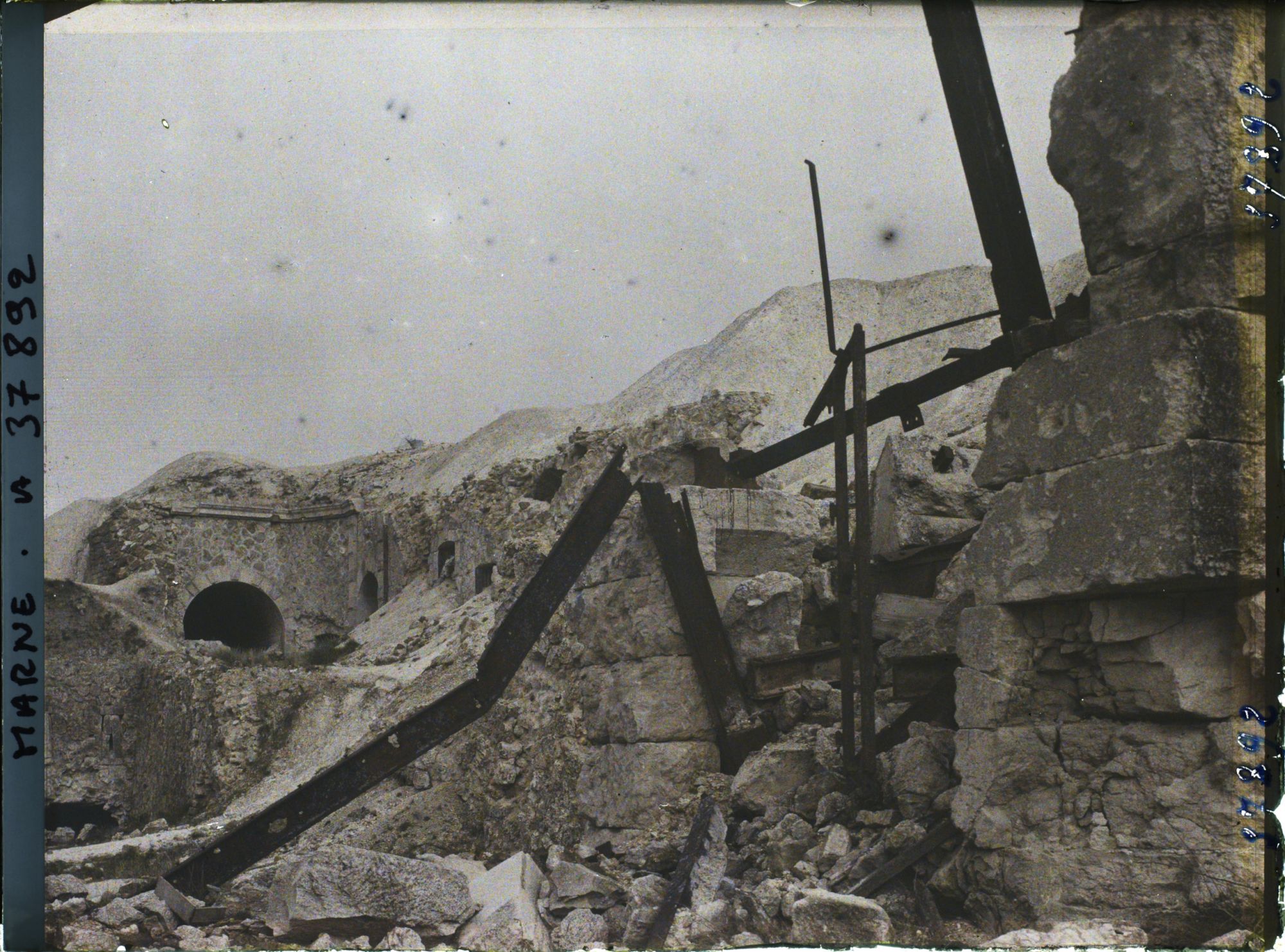 Image représentant France, La Pompelle, Entrée du fort