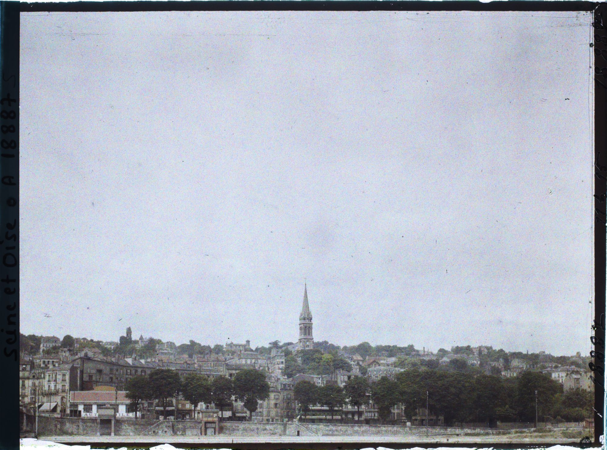 Image représentant Vue vers Saint-Cloud, à 11h 15, le ciel