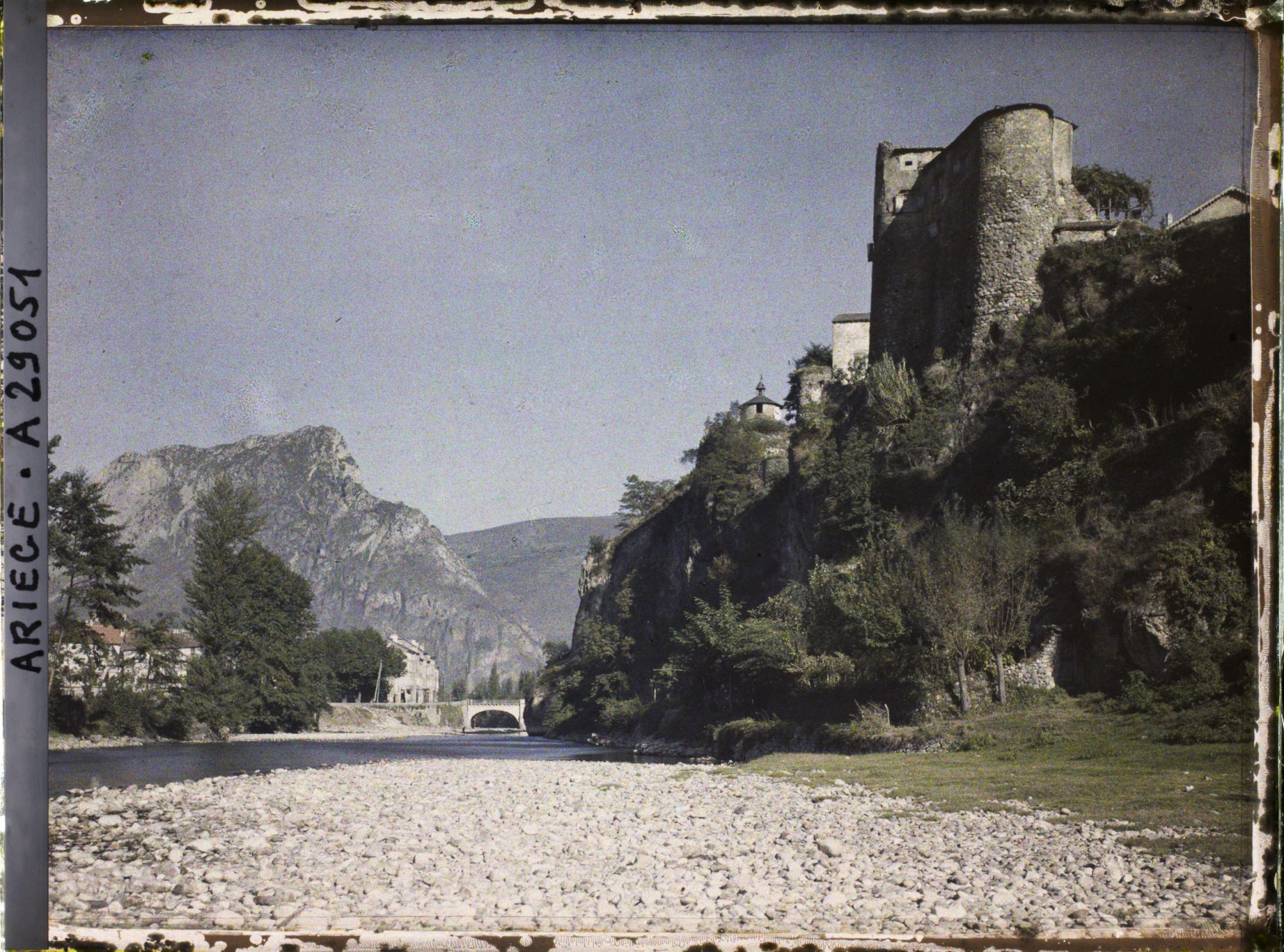 Image représentant L'Ariège, les vieux remparts et le Soudour