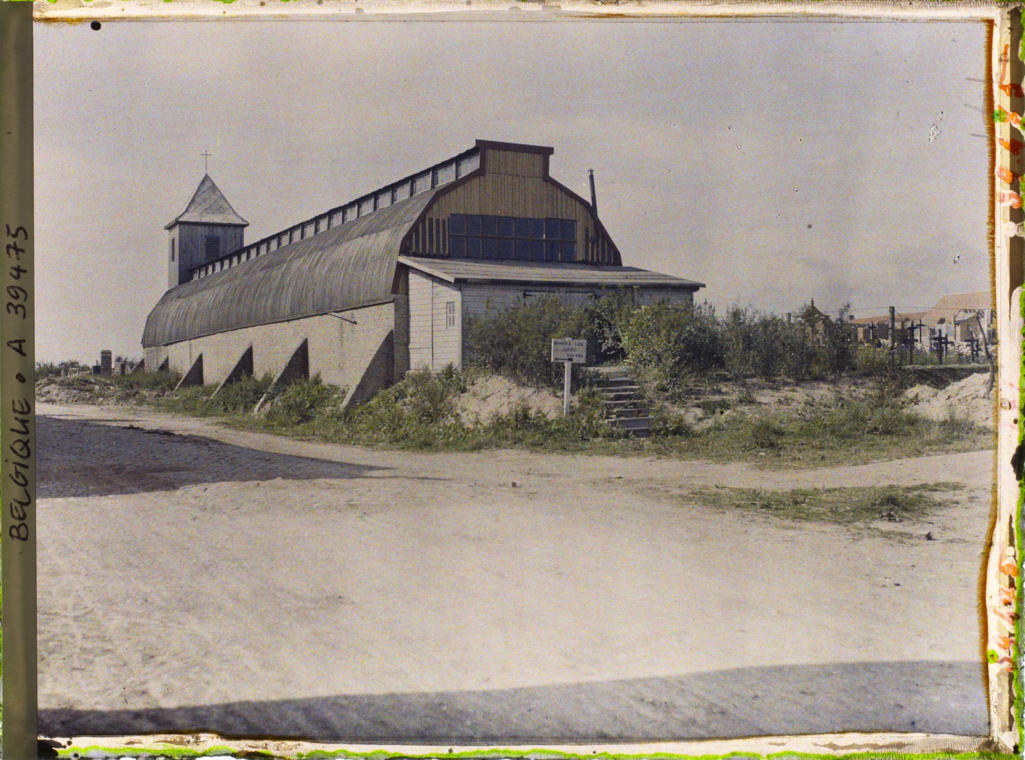 Image représentant Belgique, Locre, Eglise provisoire