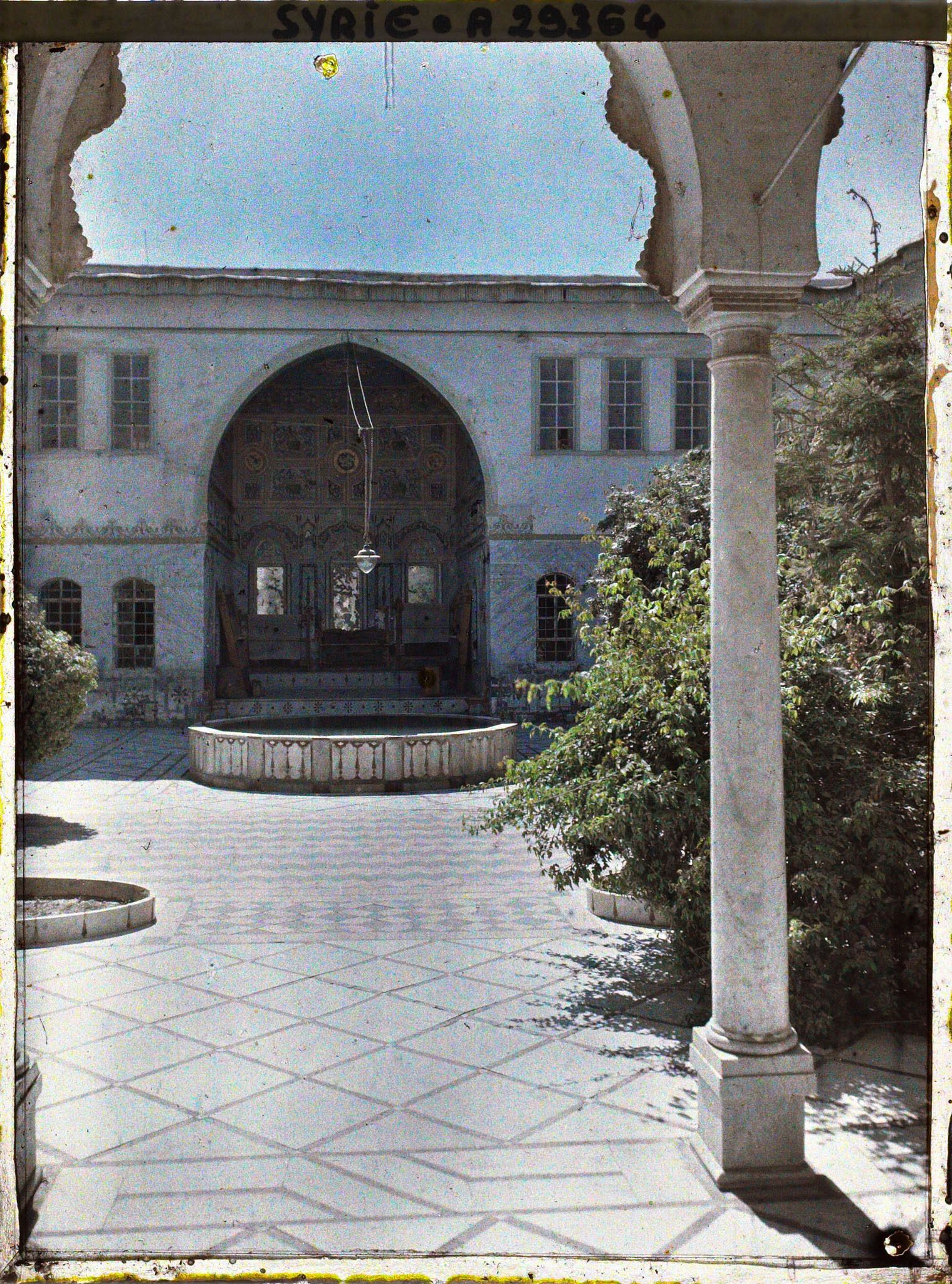 Image représentant Cour intérieur d'une riche maison damascène (maison Chamieh)
