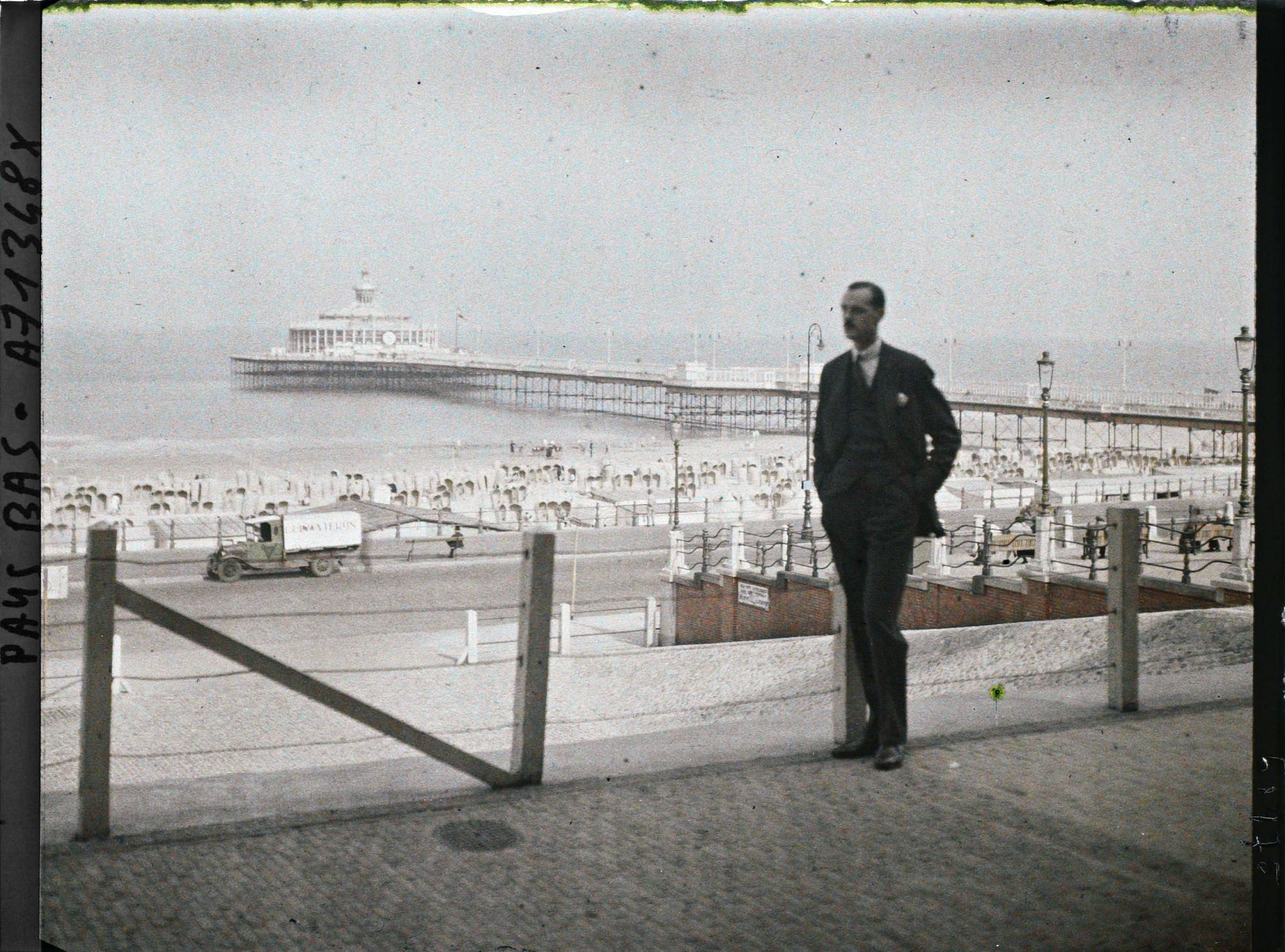 Image représentant Le secrétaire de la légation serbe