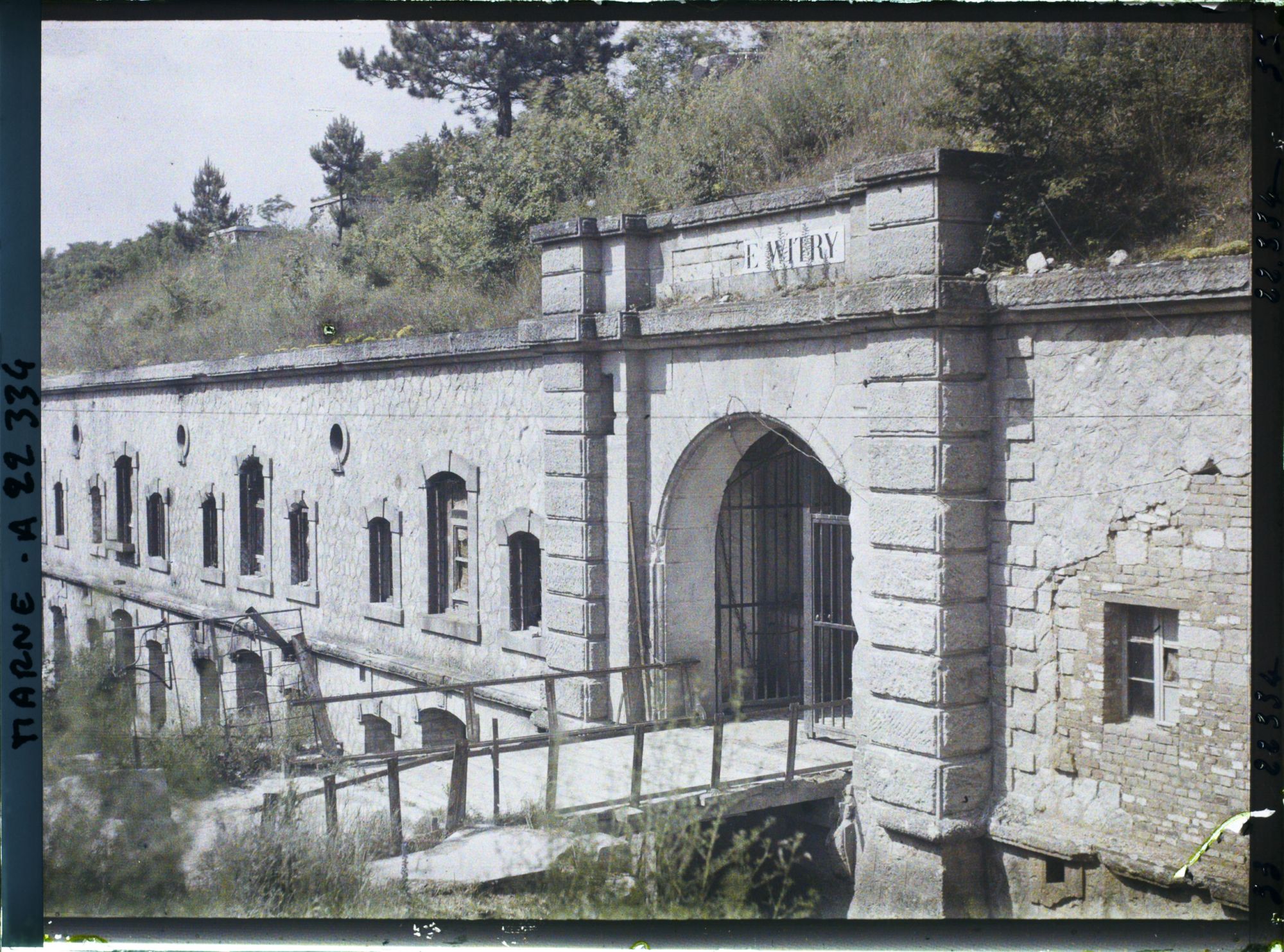 Image représentant France, Le fort de Witry, l'entrée