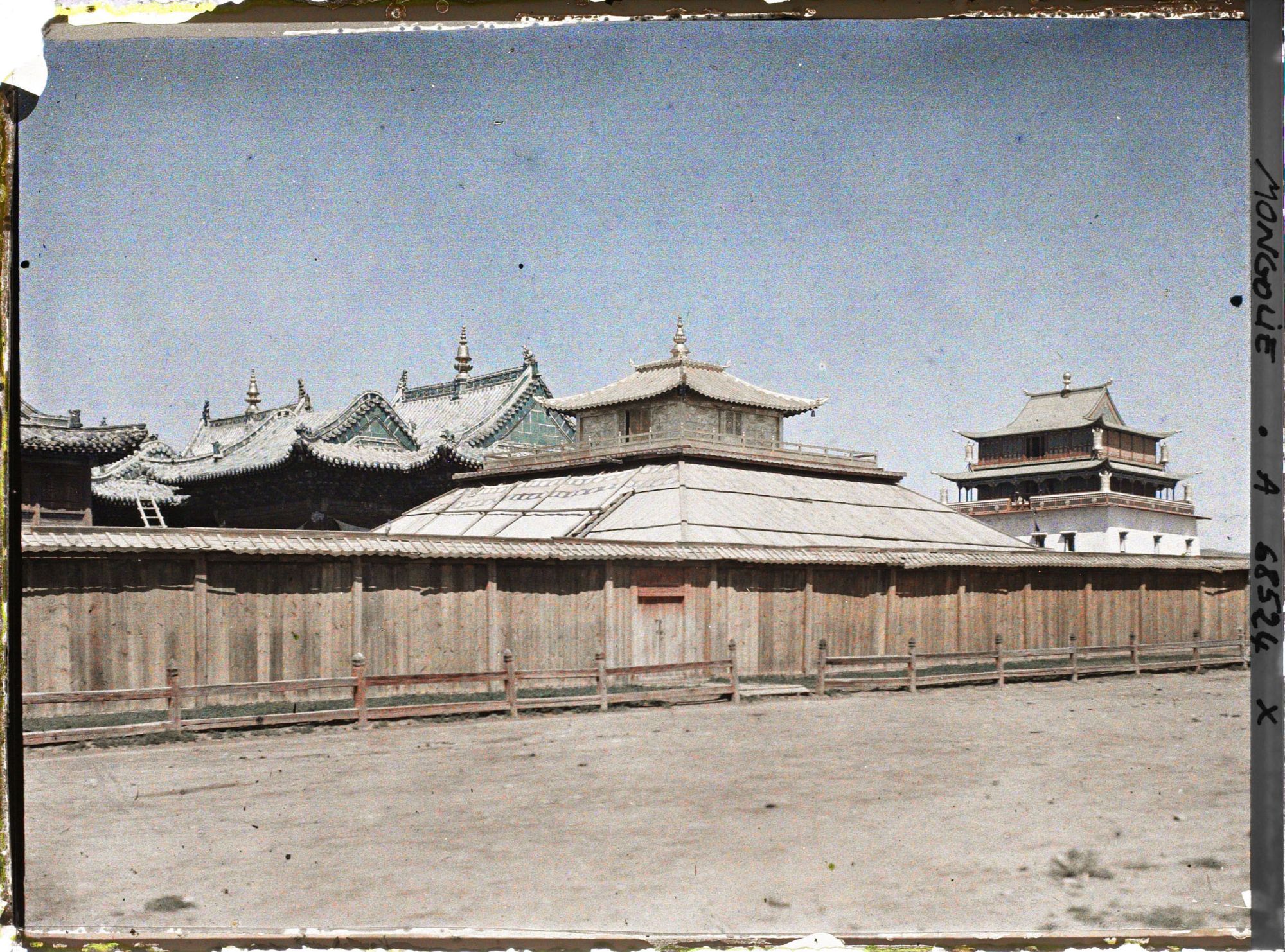 Image représentant Les bâtiments du monastère de Gandan