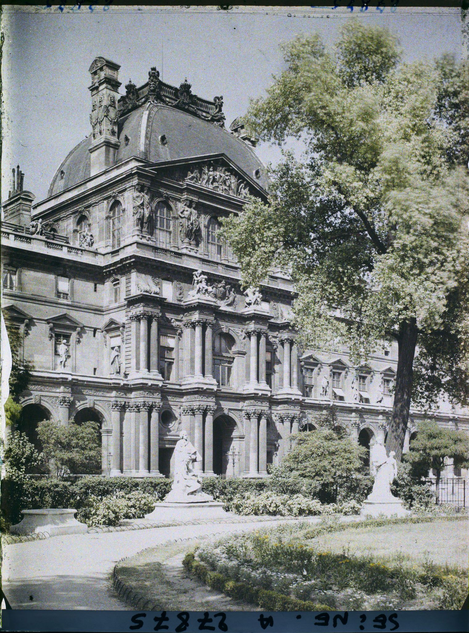 Image représentant Le pavillon Richelieu du Louvre