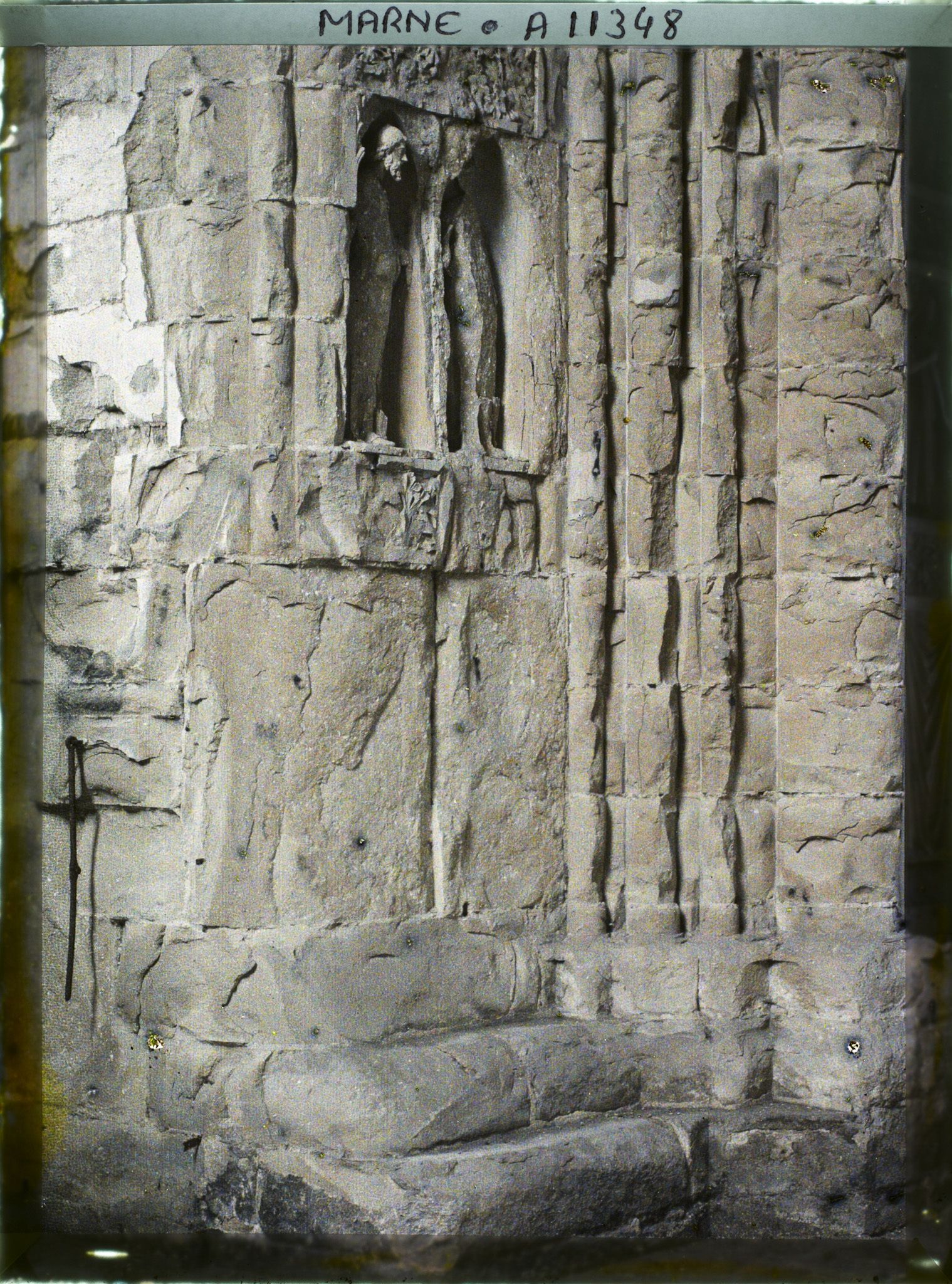 Image représentant Détail du porche droit de la cathédrale