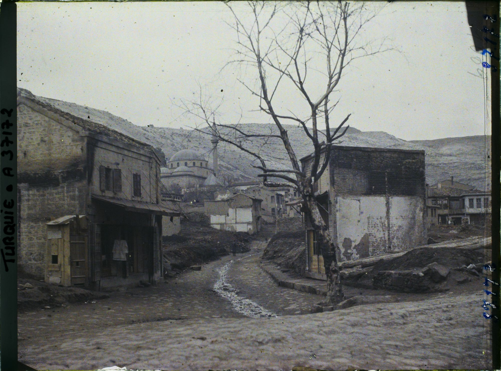 Image représentant Turquie, Afion-Kara-Hissar, Quartier incendié du Centre de la Ville