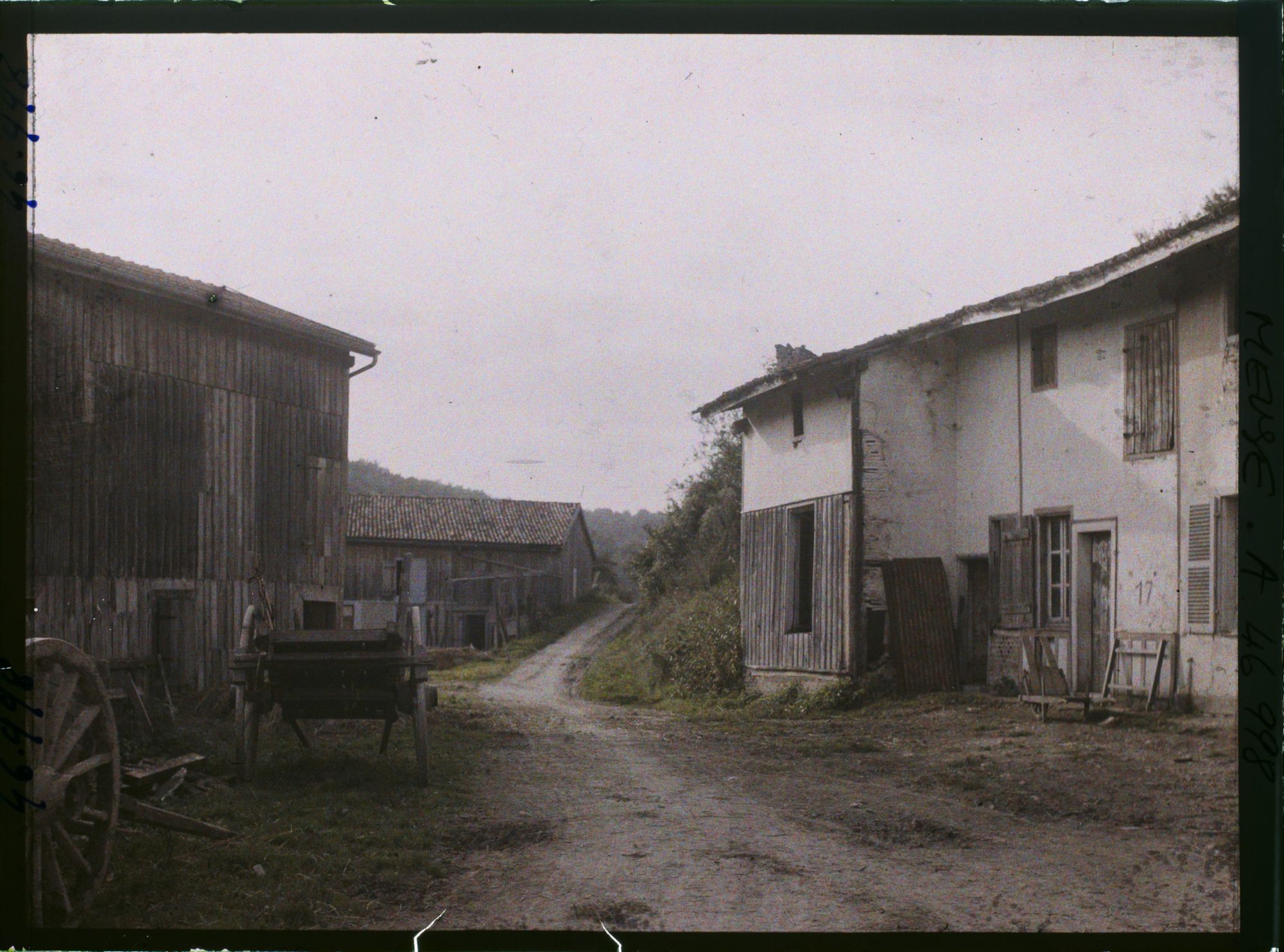Image représentant France, La Chalade 392 h - Meuse, Type de Constructions d'avant-guerre