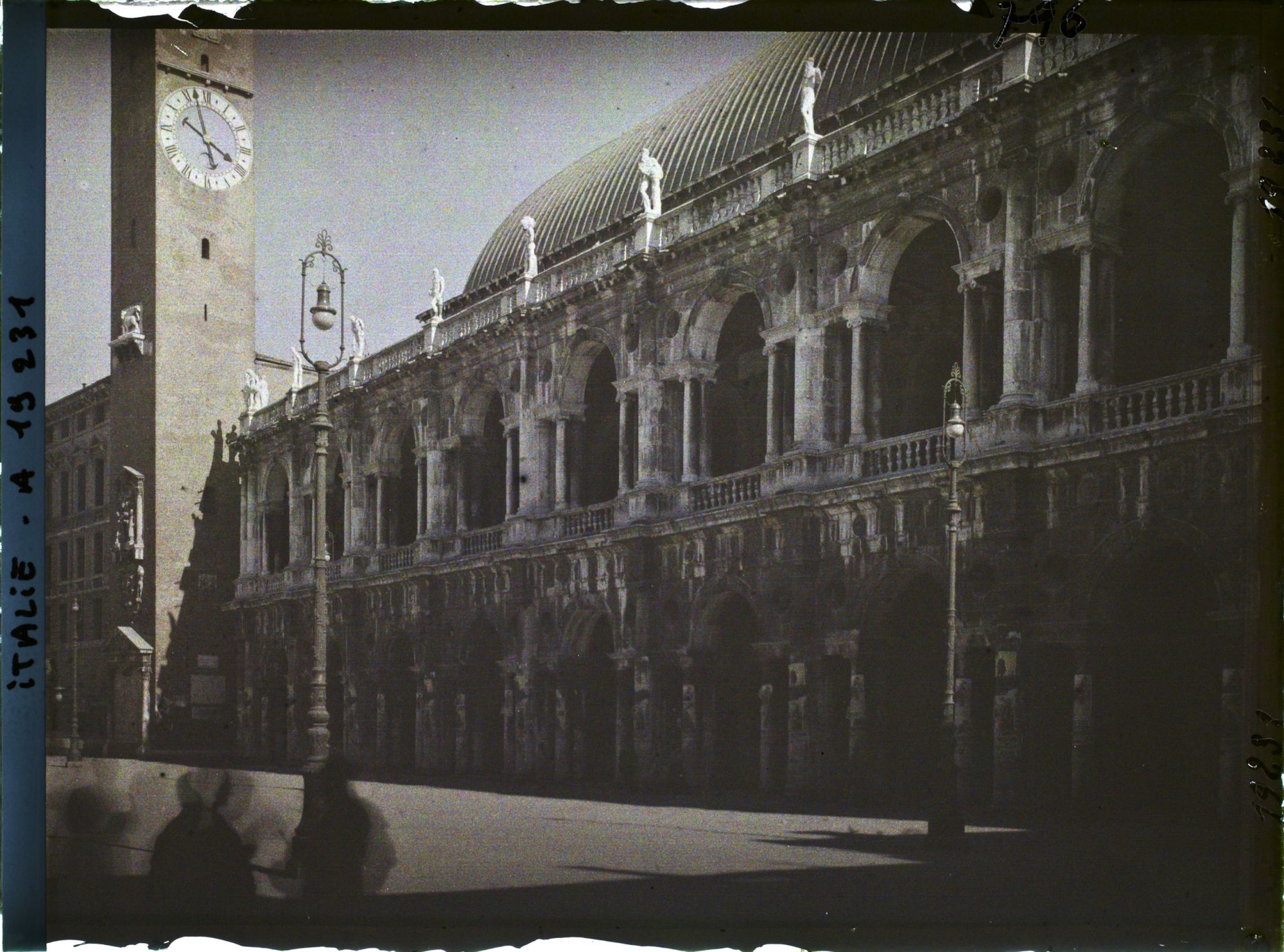 Image représentant Extérieur de la basilique Paladienne