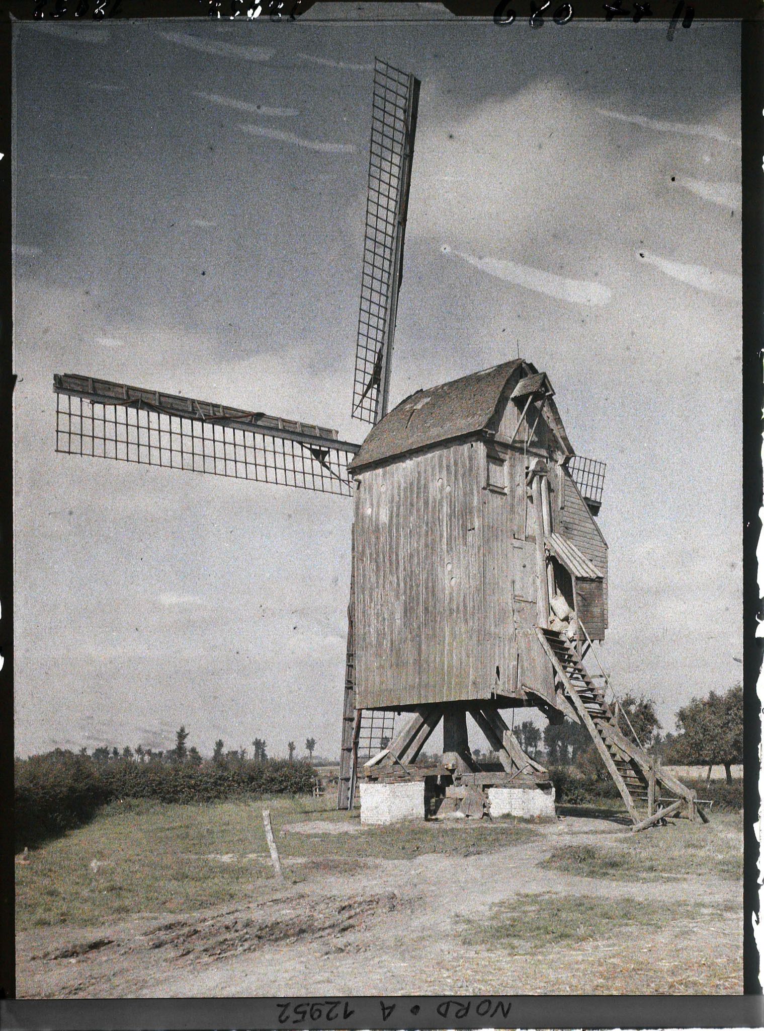 Image représentant près Killen, Moulin près Killen