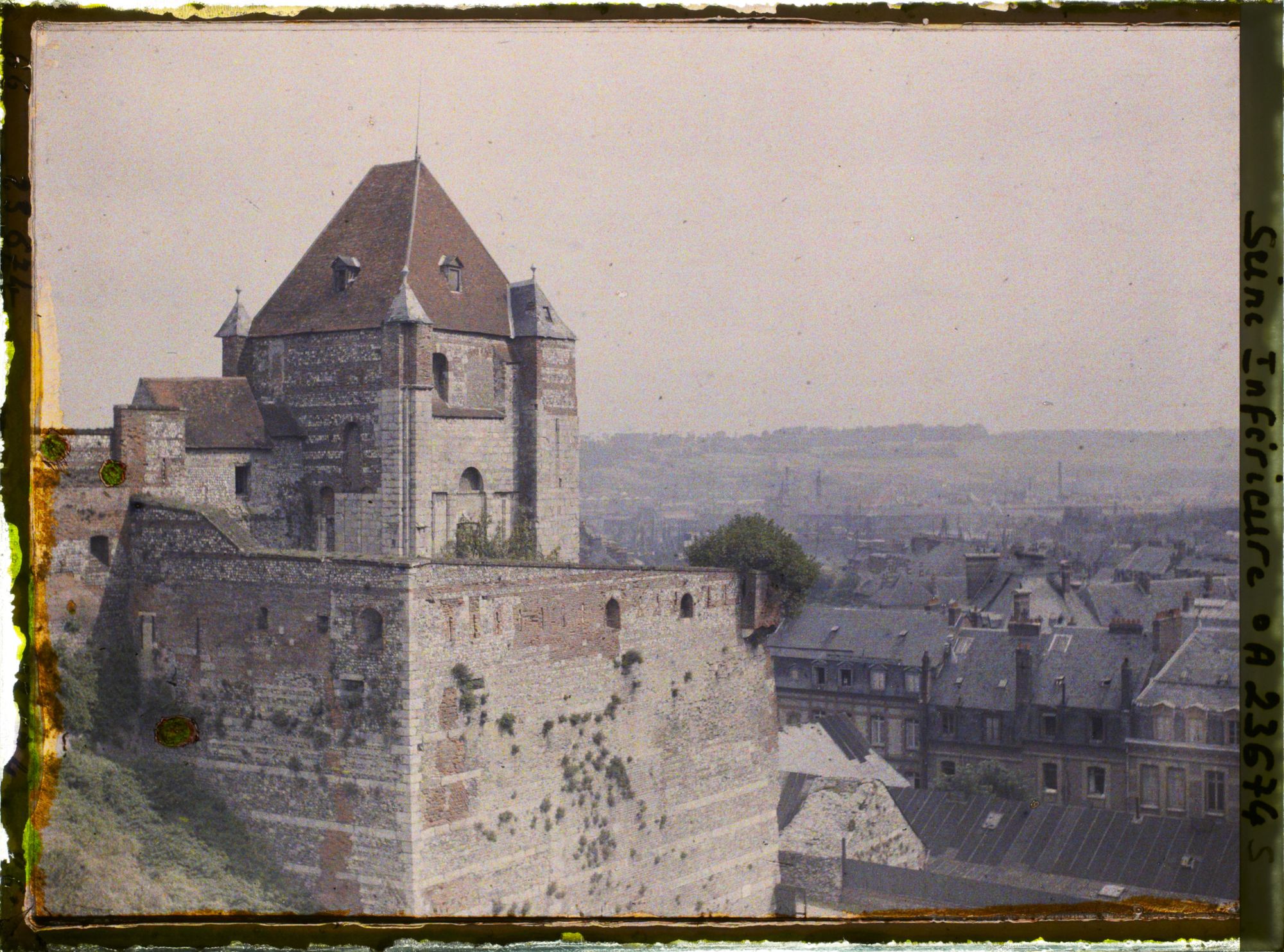 Image représentant Le donjon du château