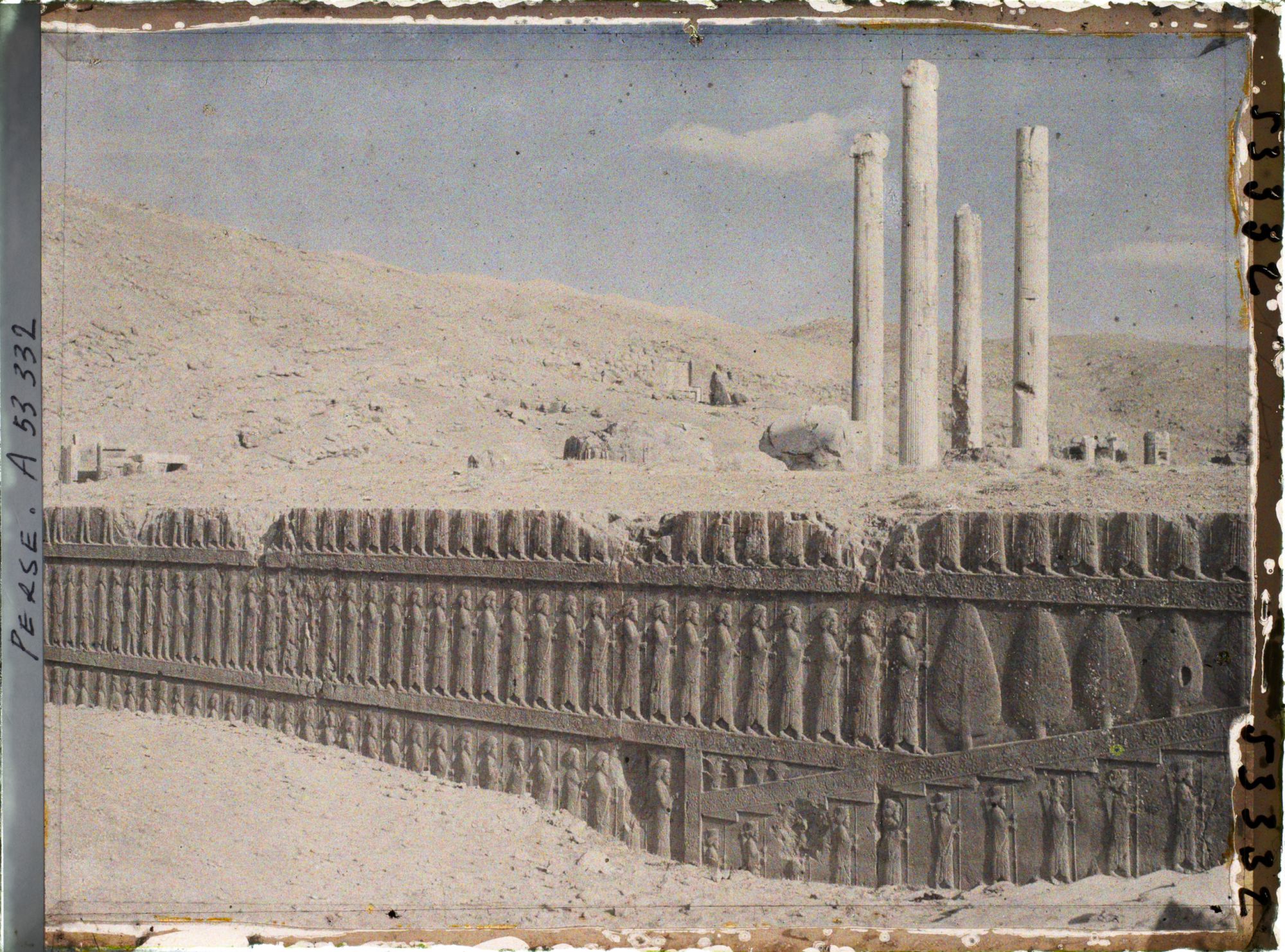 Image représentant Escalier nord de l'Apadana, procession de gardes perses et mèdes