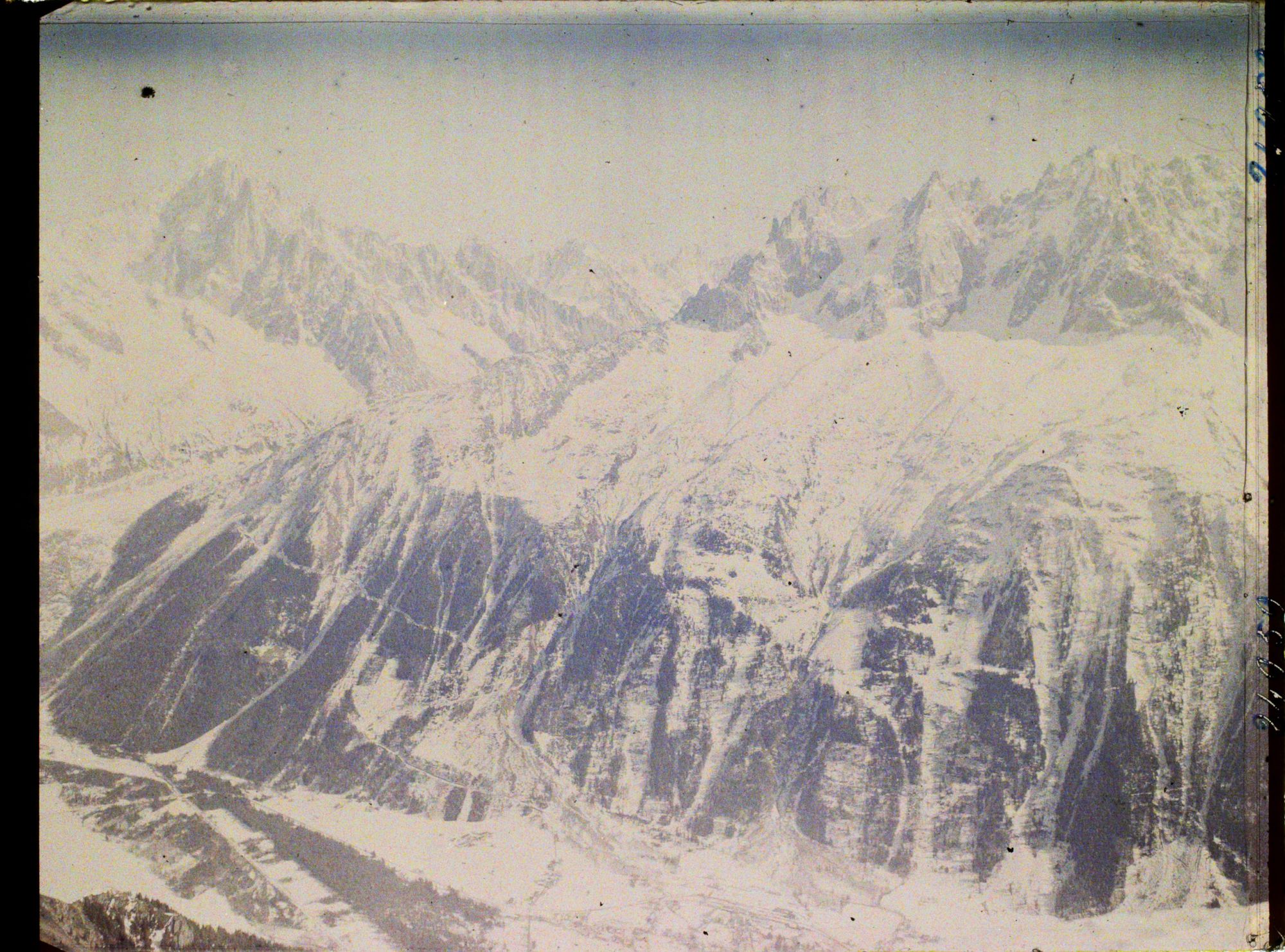 Image représentant Les Alpes, Vue prise de Brévent (2523m) Aiguilles du Dru, du Moine, Glacier de Télèfre, aige de Léchaud, le gd Charmoz, le Grépon, La Blaitière, le Plan,