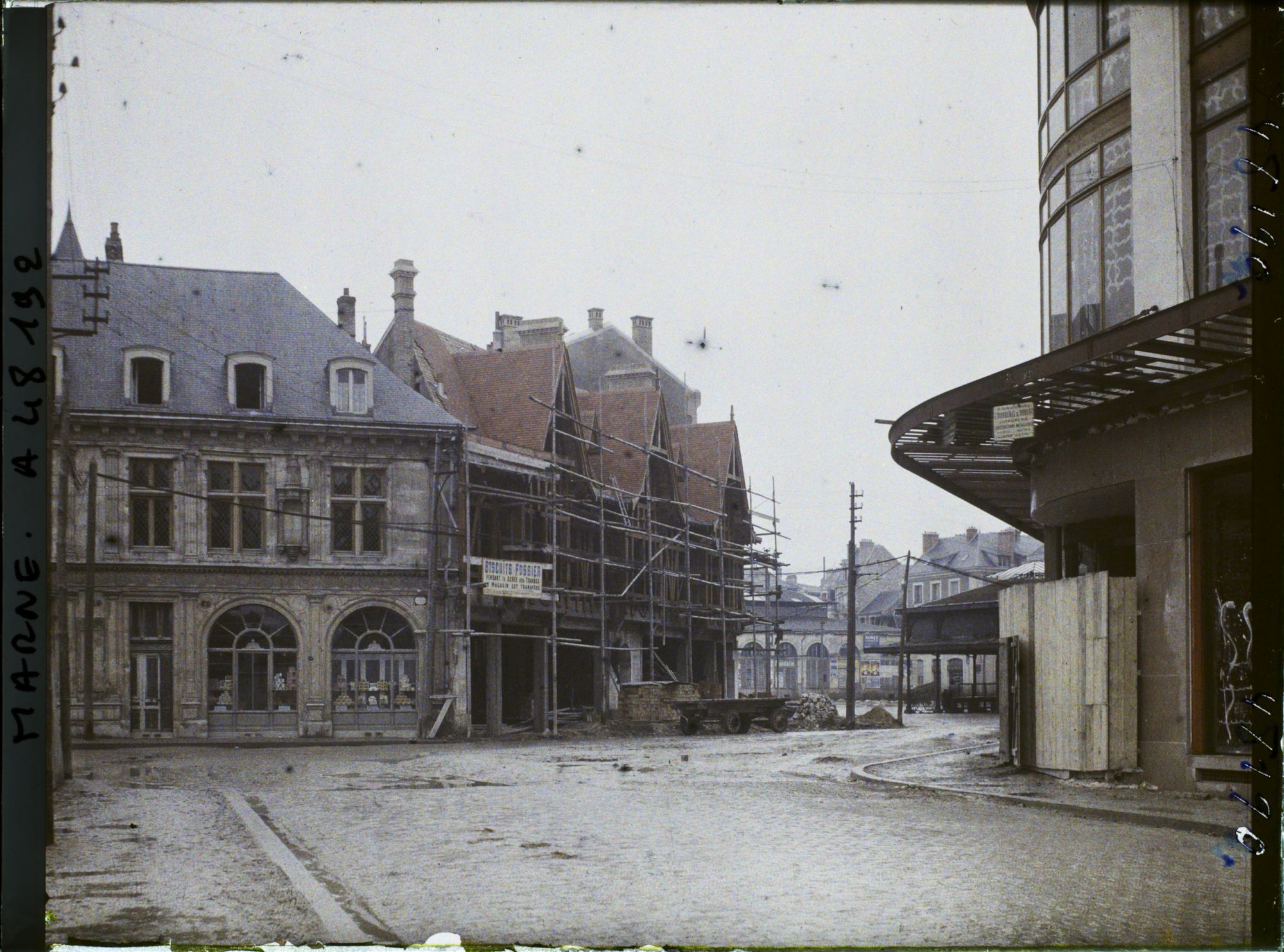 Image représentant France, Reims, Vue vers  la Place du Marché