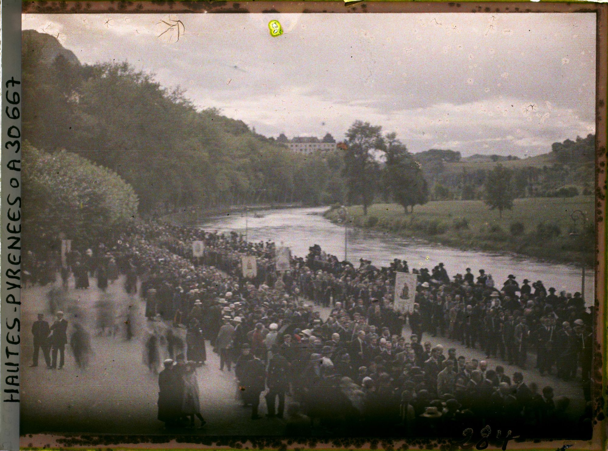 Image représentant France, Lourdes, La Procession